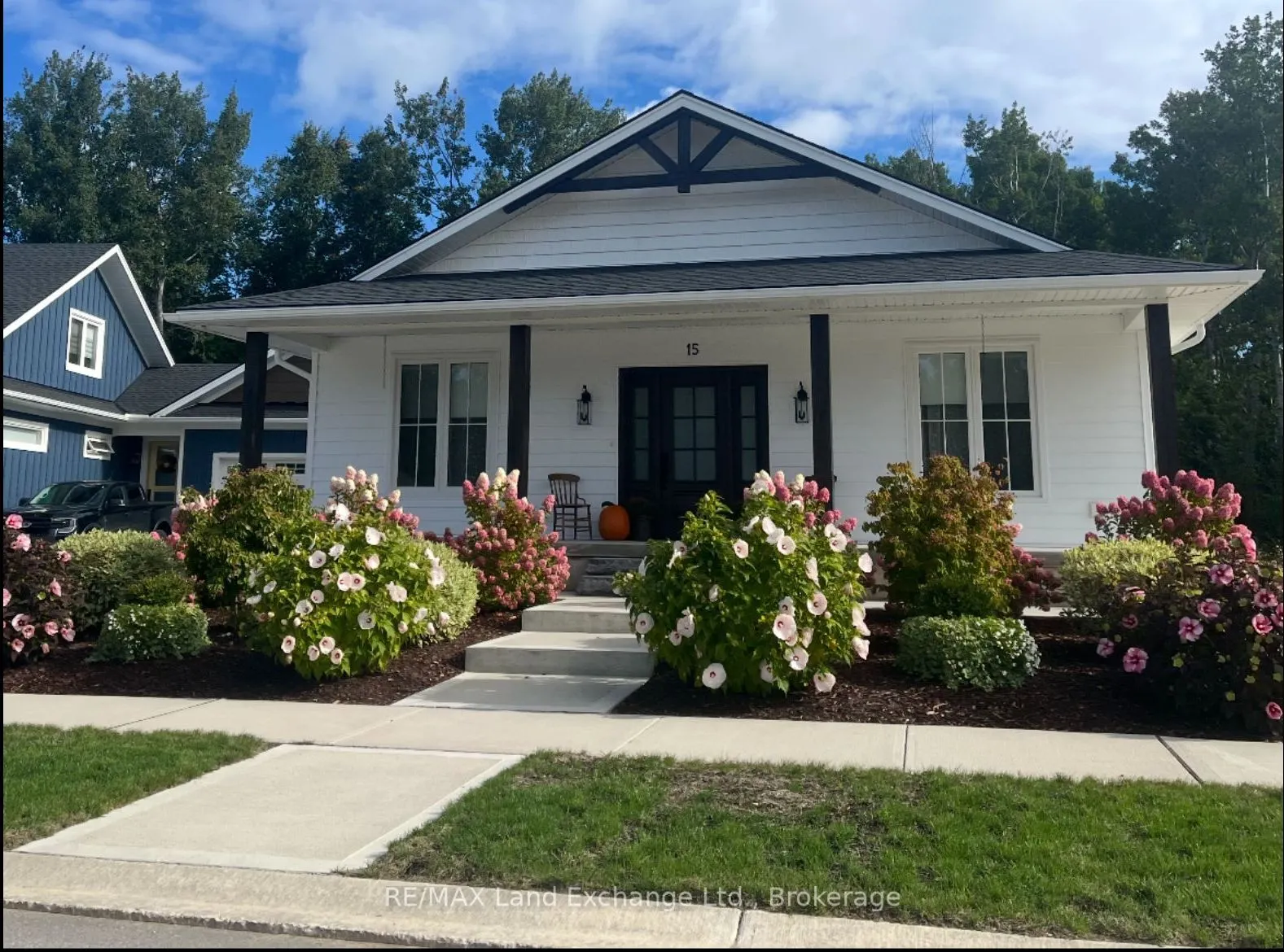 15 Lakeforest Drive