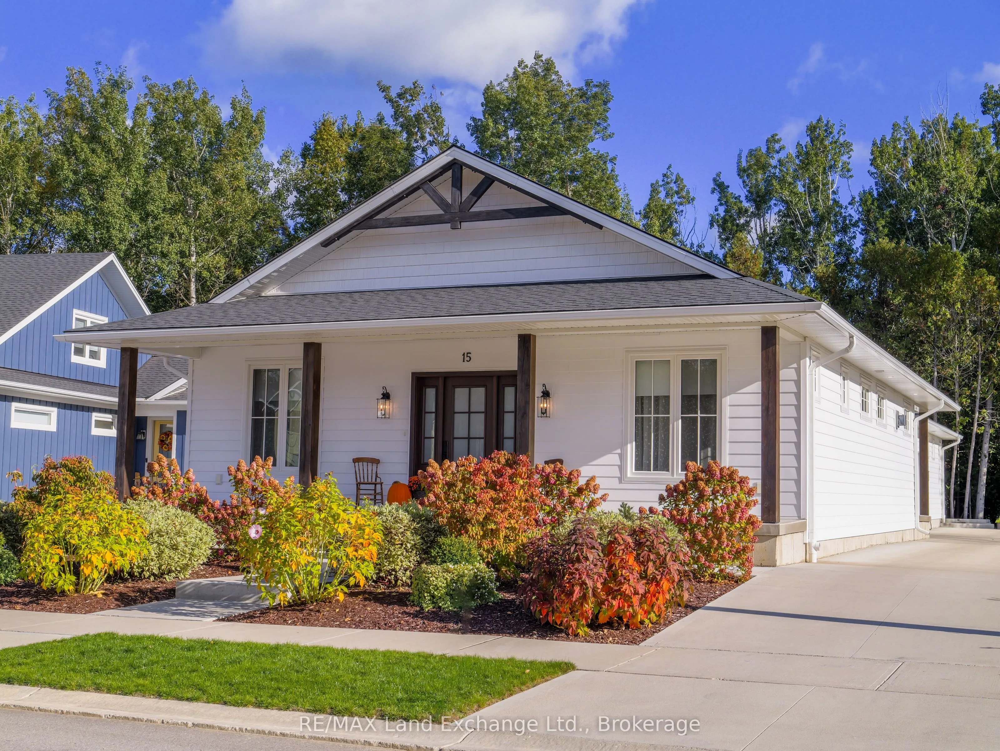 15 Lakeforest Drive