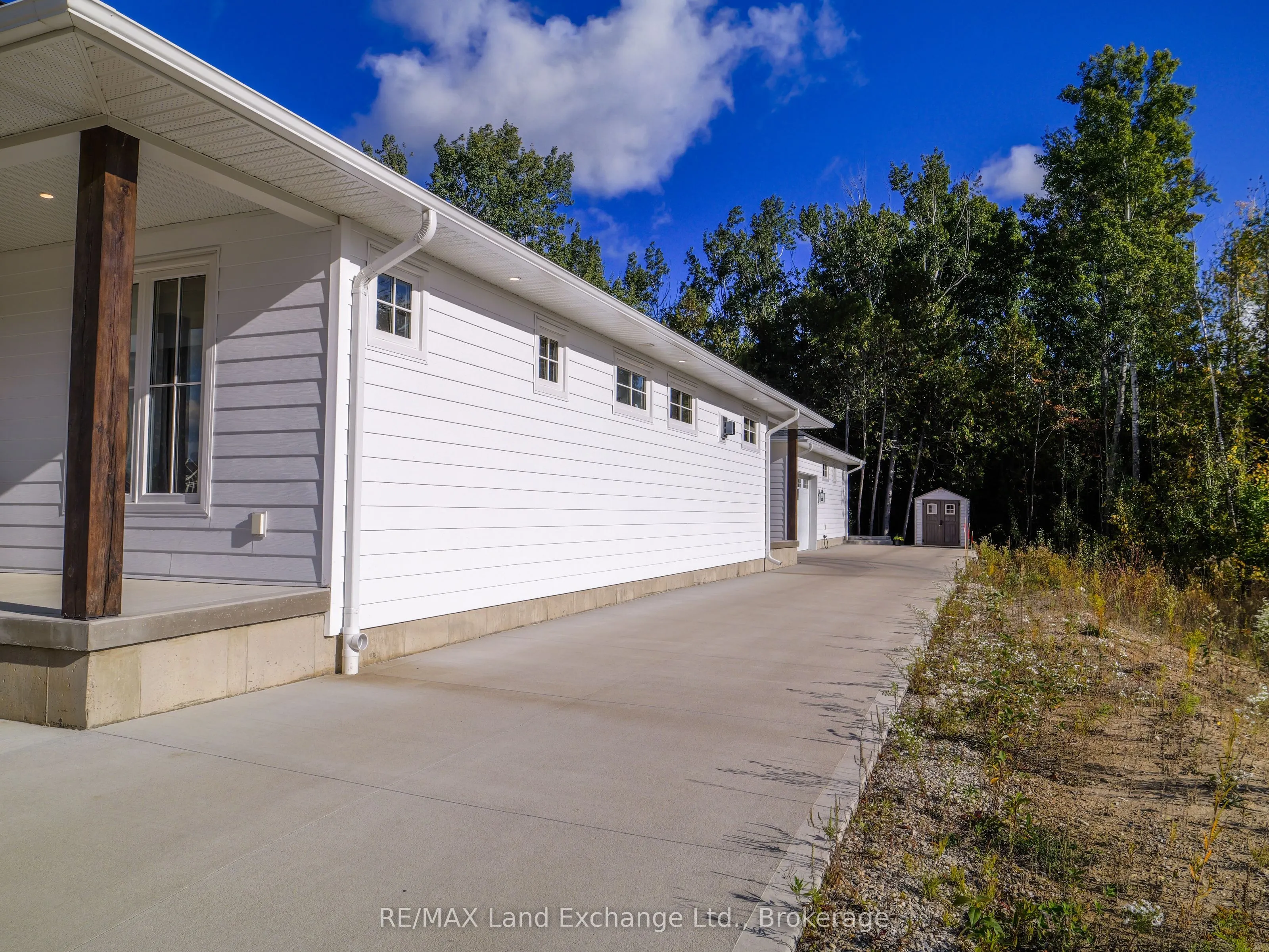 15 Lakeforest Drive