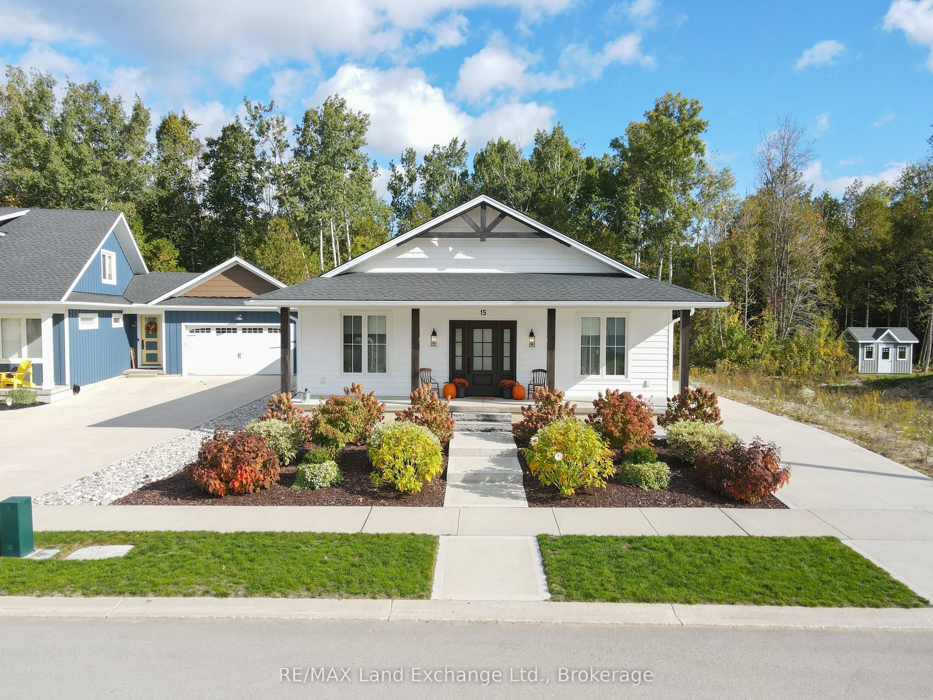 15 Lakeforest Drive