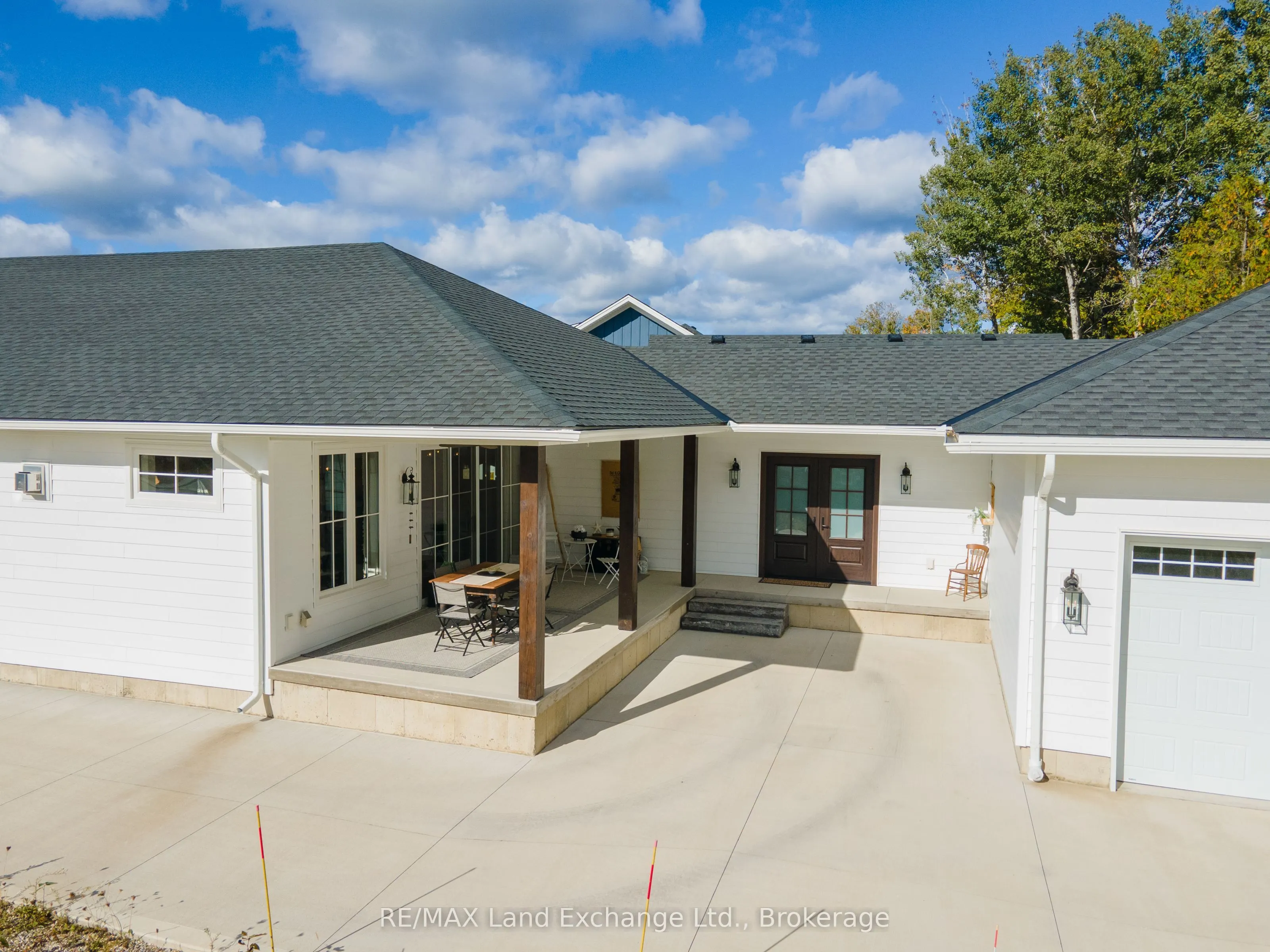 15 Lakeforest Drive