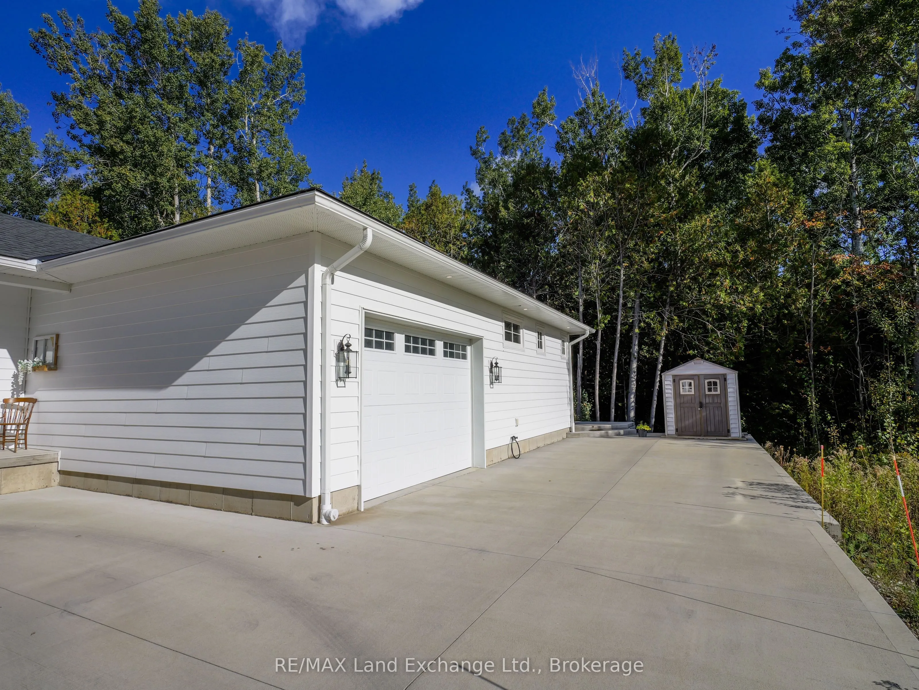 15 Lakeforest Drive