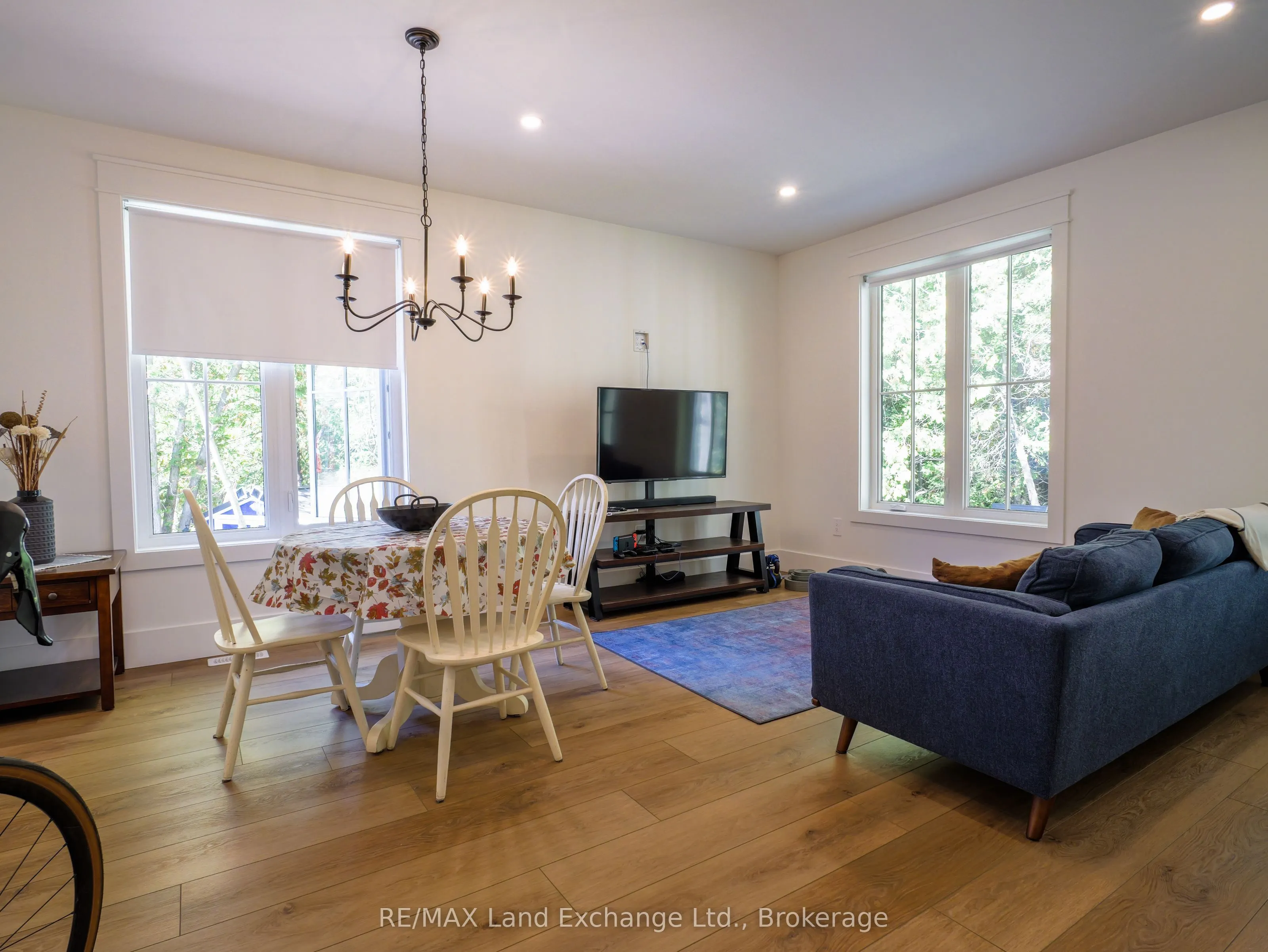 15 Lakeforest Drive