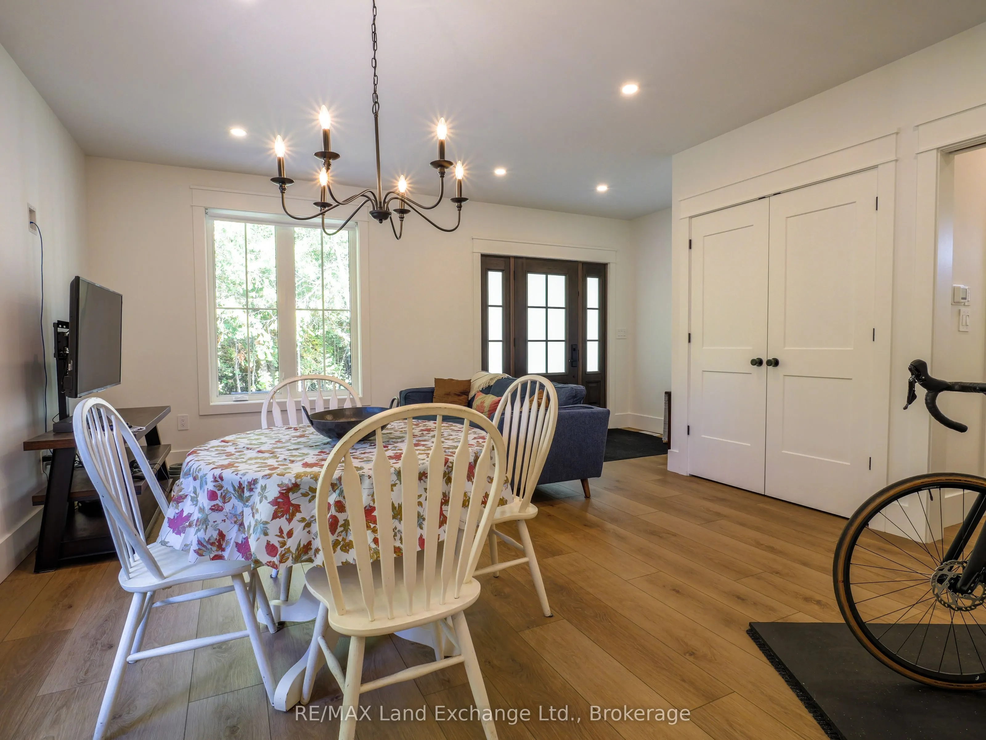 15 Lakeforest Drive