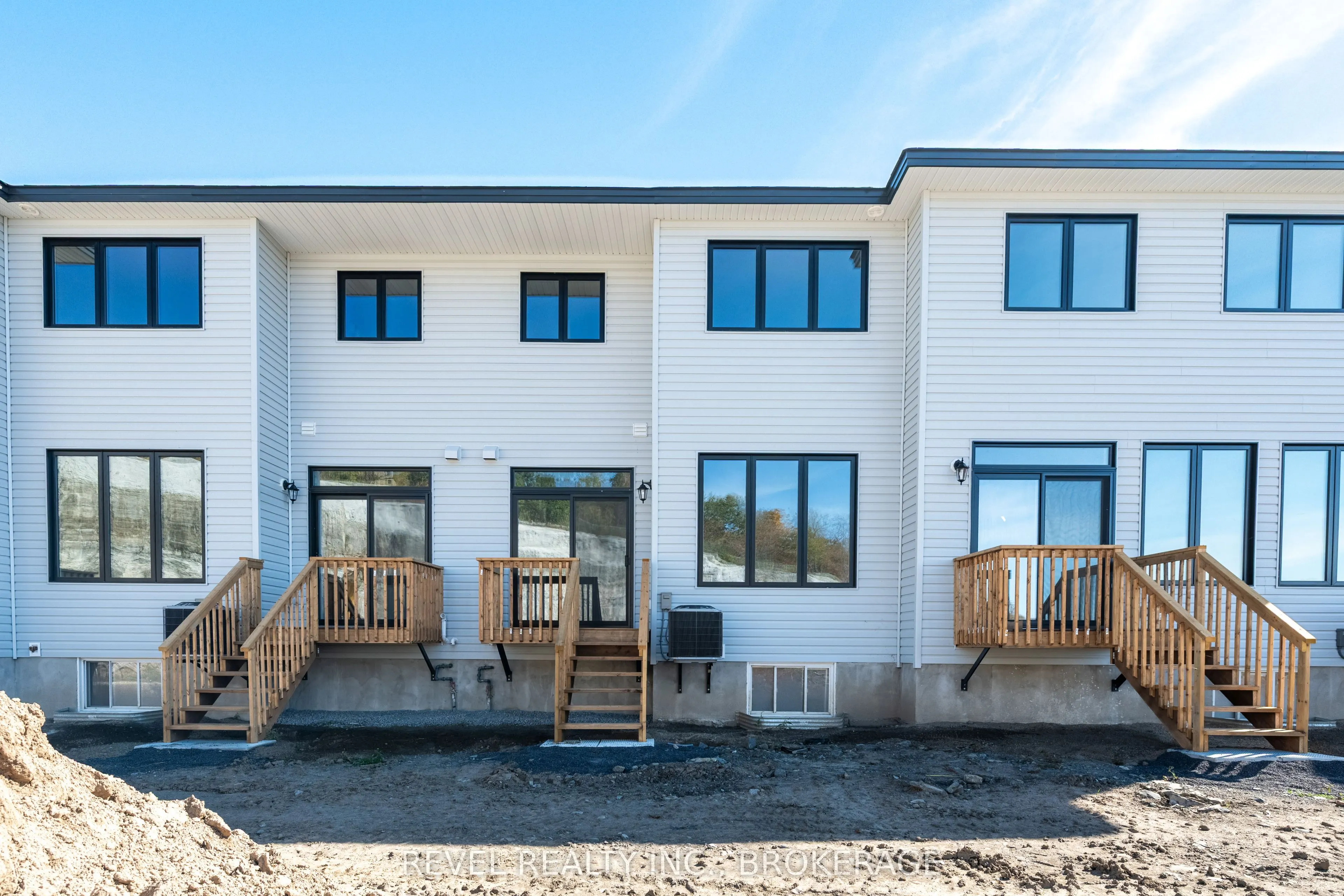 332 Dockside Drive