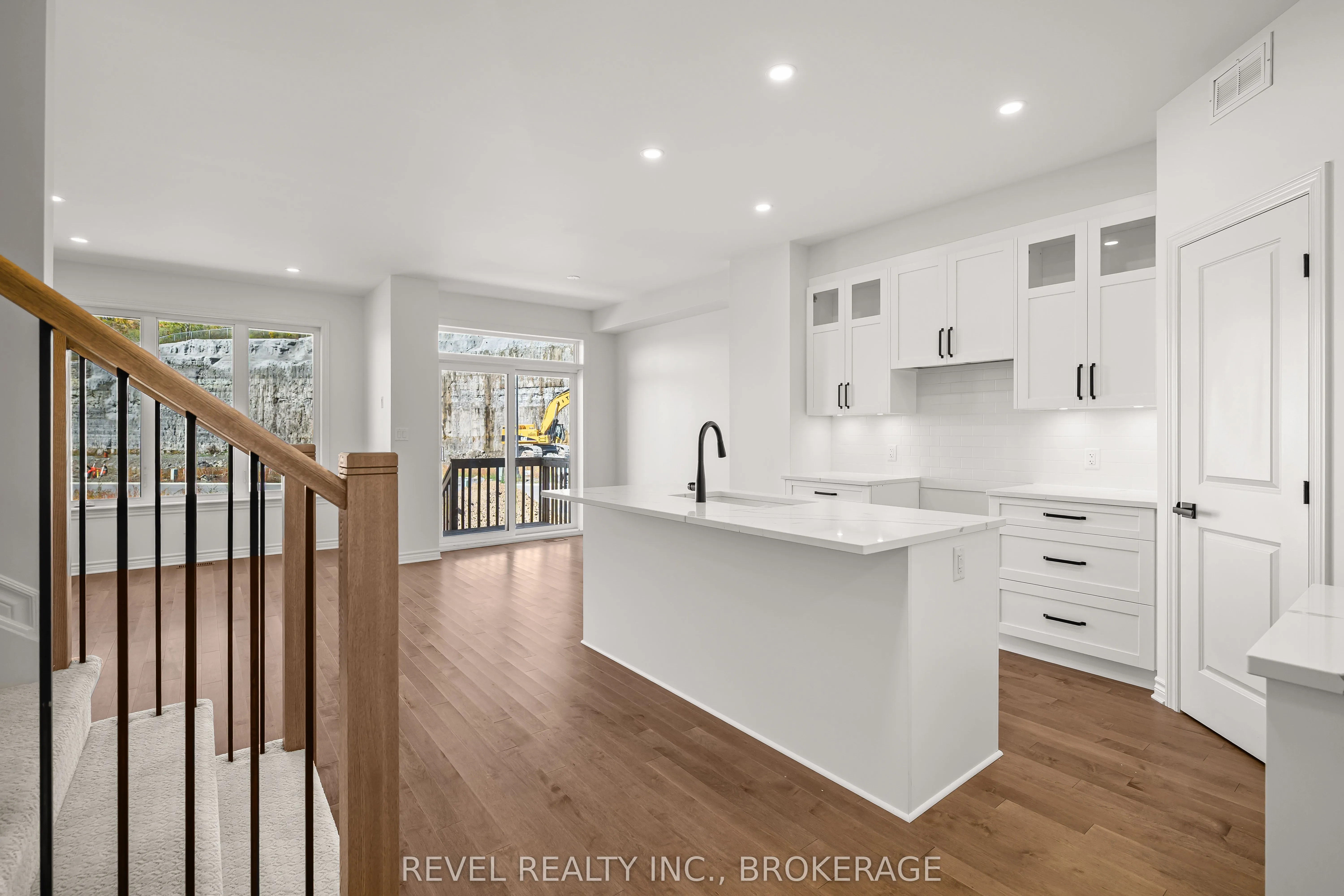 332 Dockside Drive