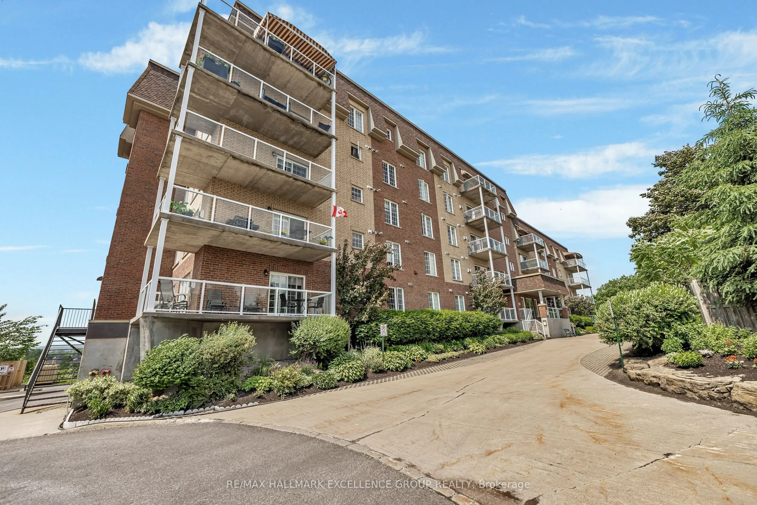 2360 Albert Street, #107