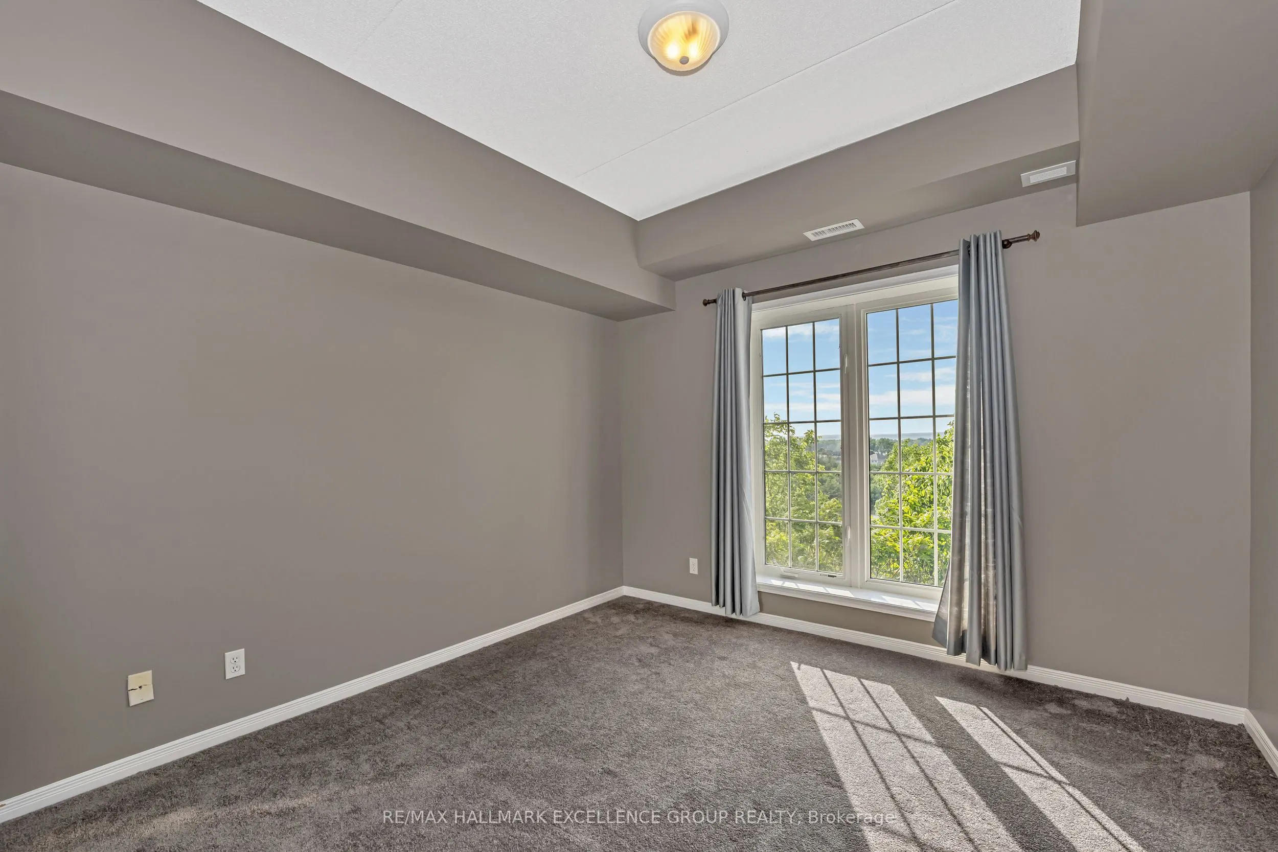 2360 Albert Street, #107