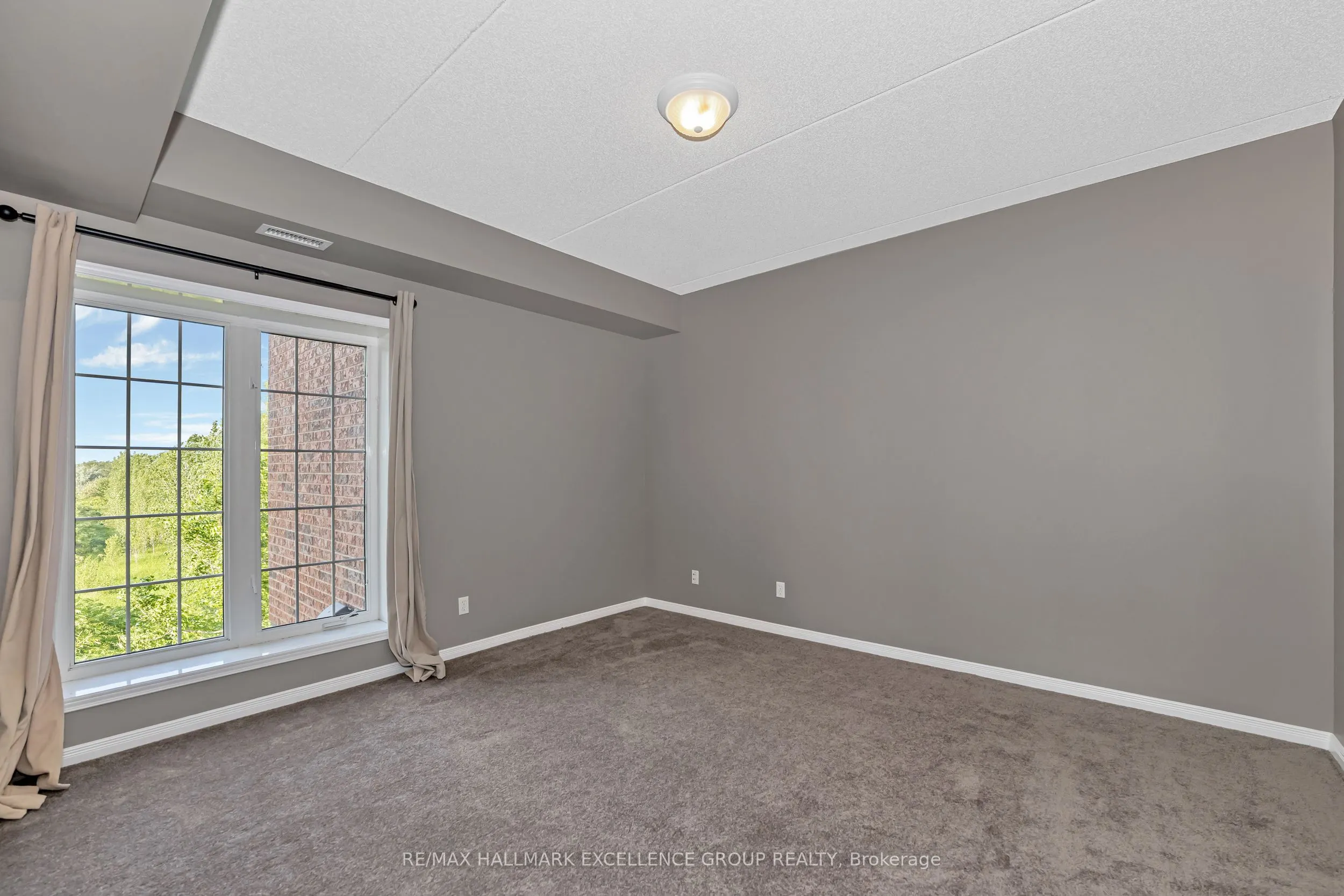 2360 Albert Street, #107