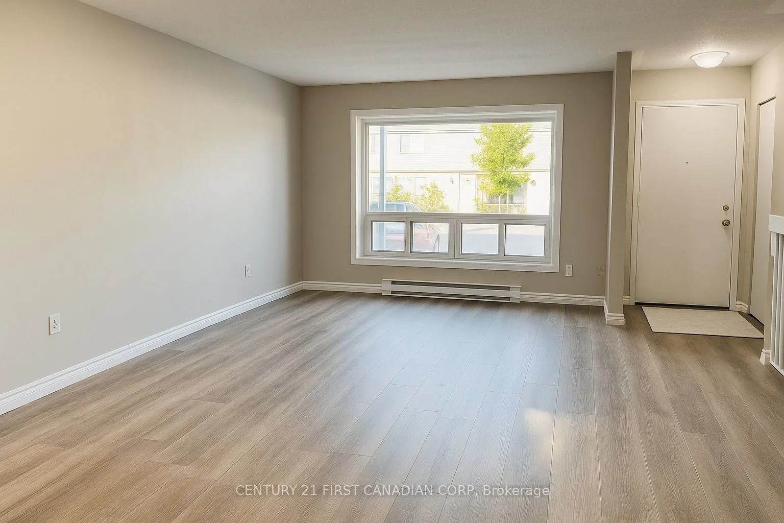 475 SANDRINGHAM Crescent Crescent, #30