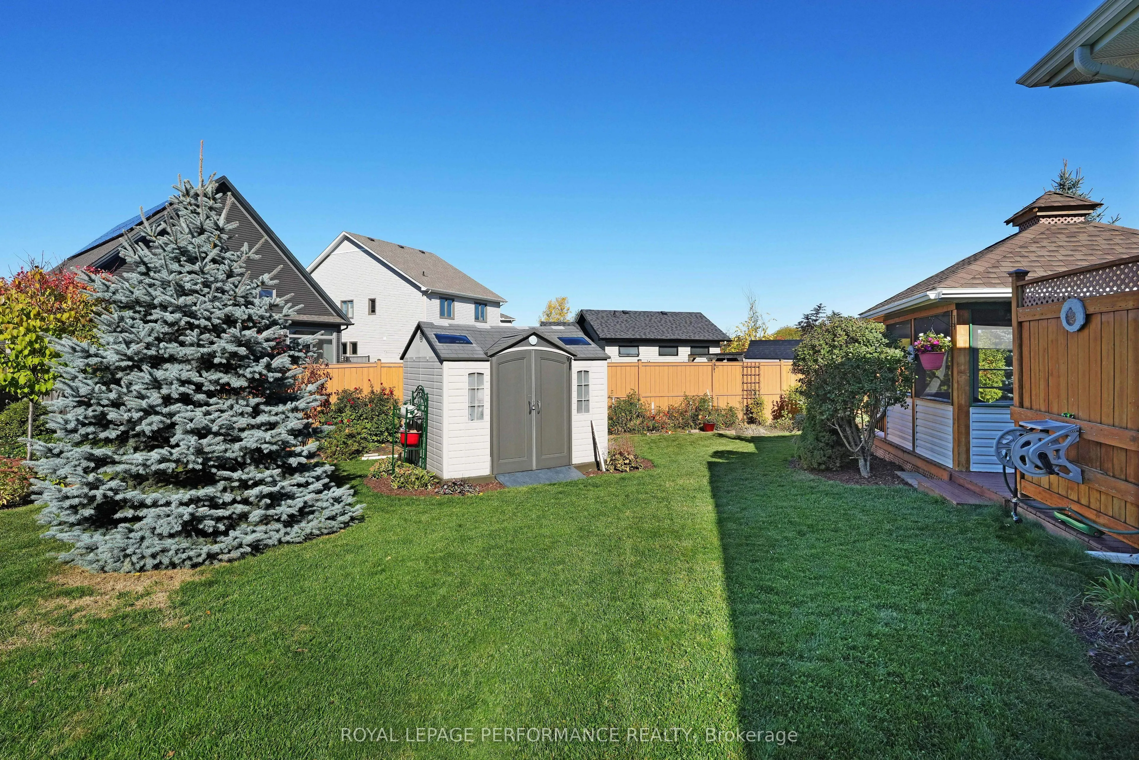 240 Bulrush Crescent