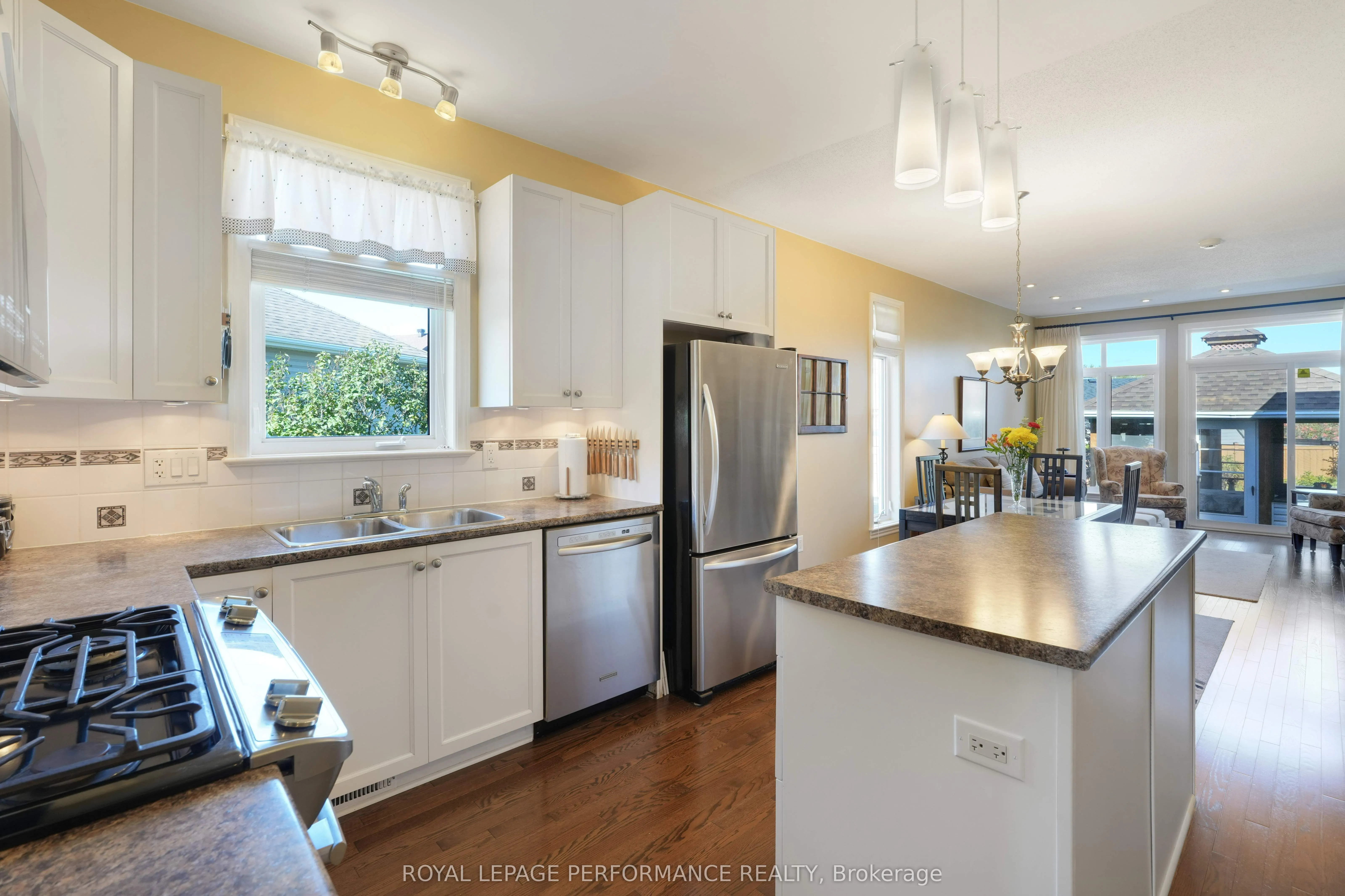 240 Bulrush Crescent