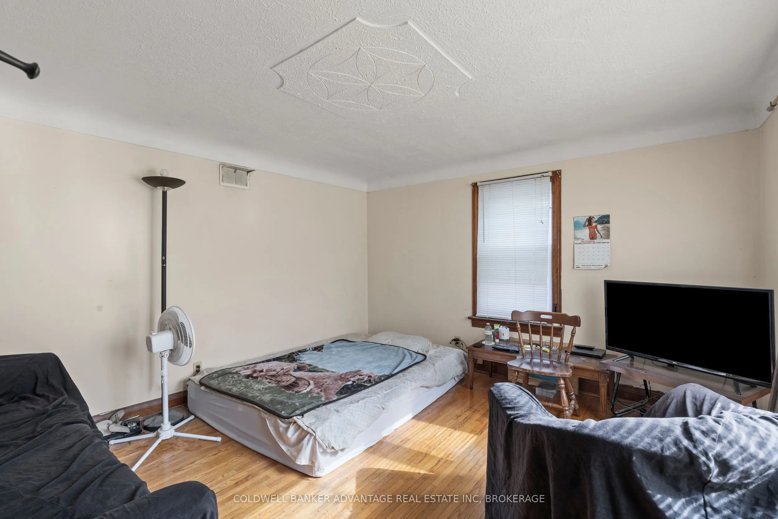 105 MAPLE Avenue