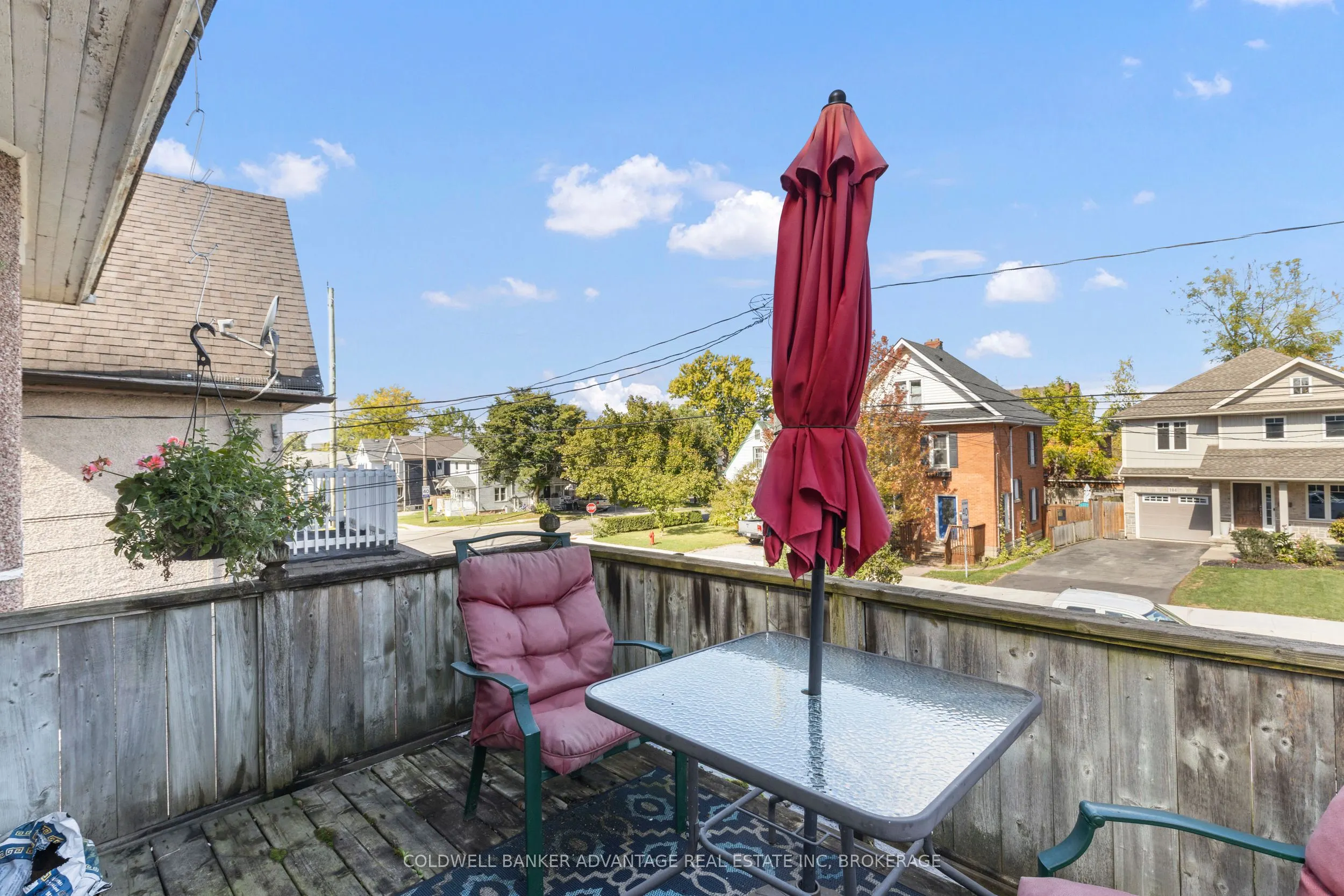 105 MAPLE Avenue