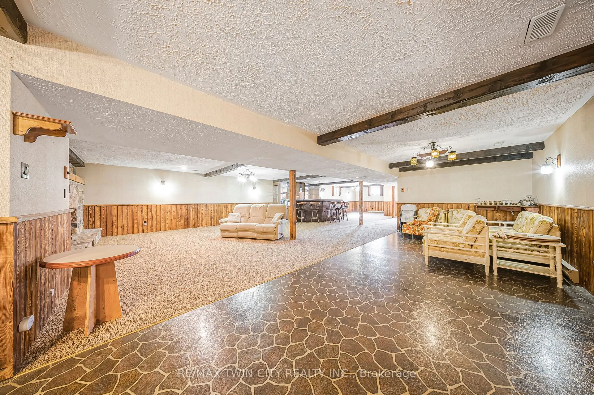 1599 Berlett's Road