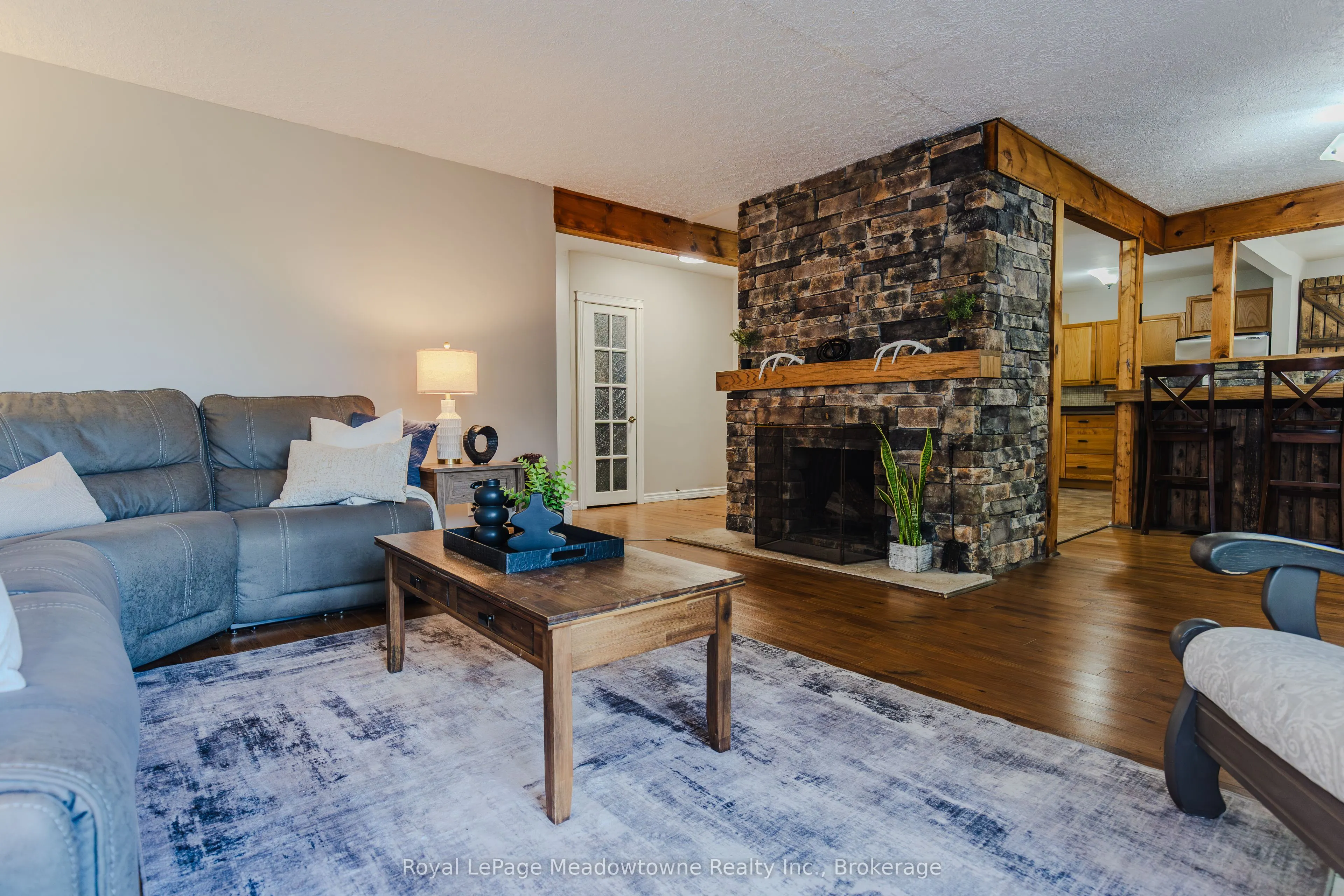 2632 Lakefield Road