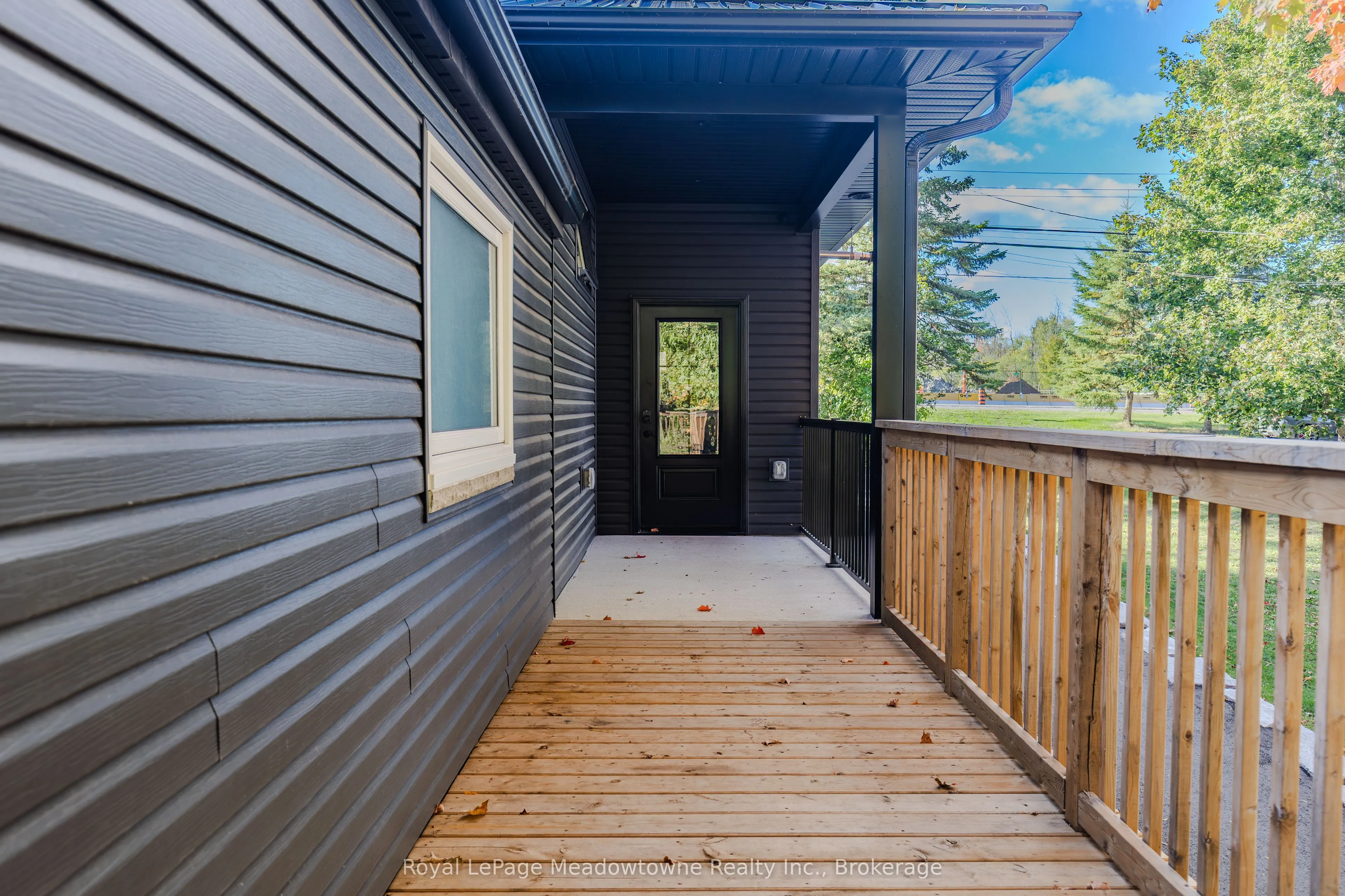 2632 Lakefield Road