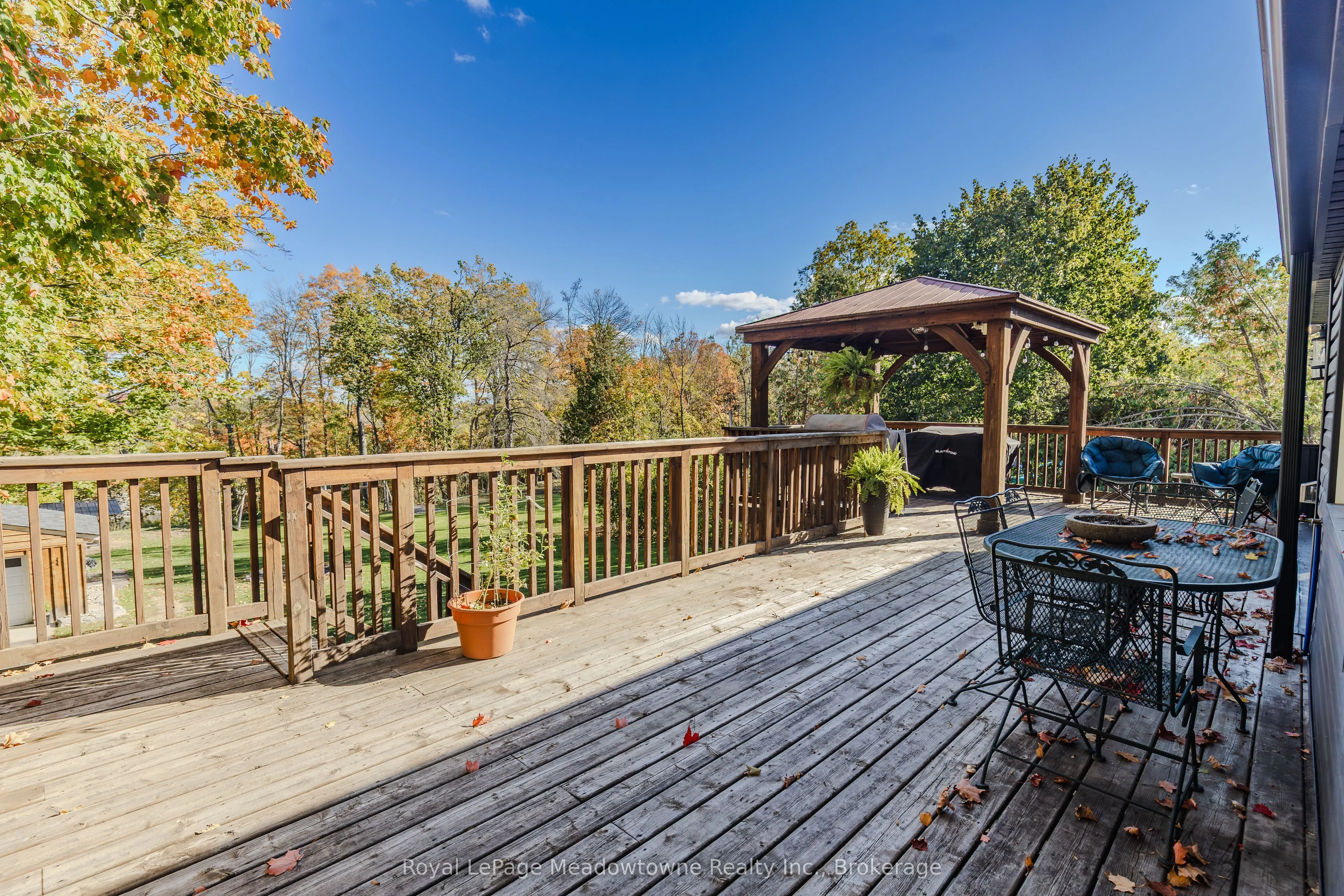 2632 Lakefield Road