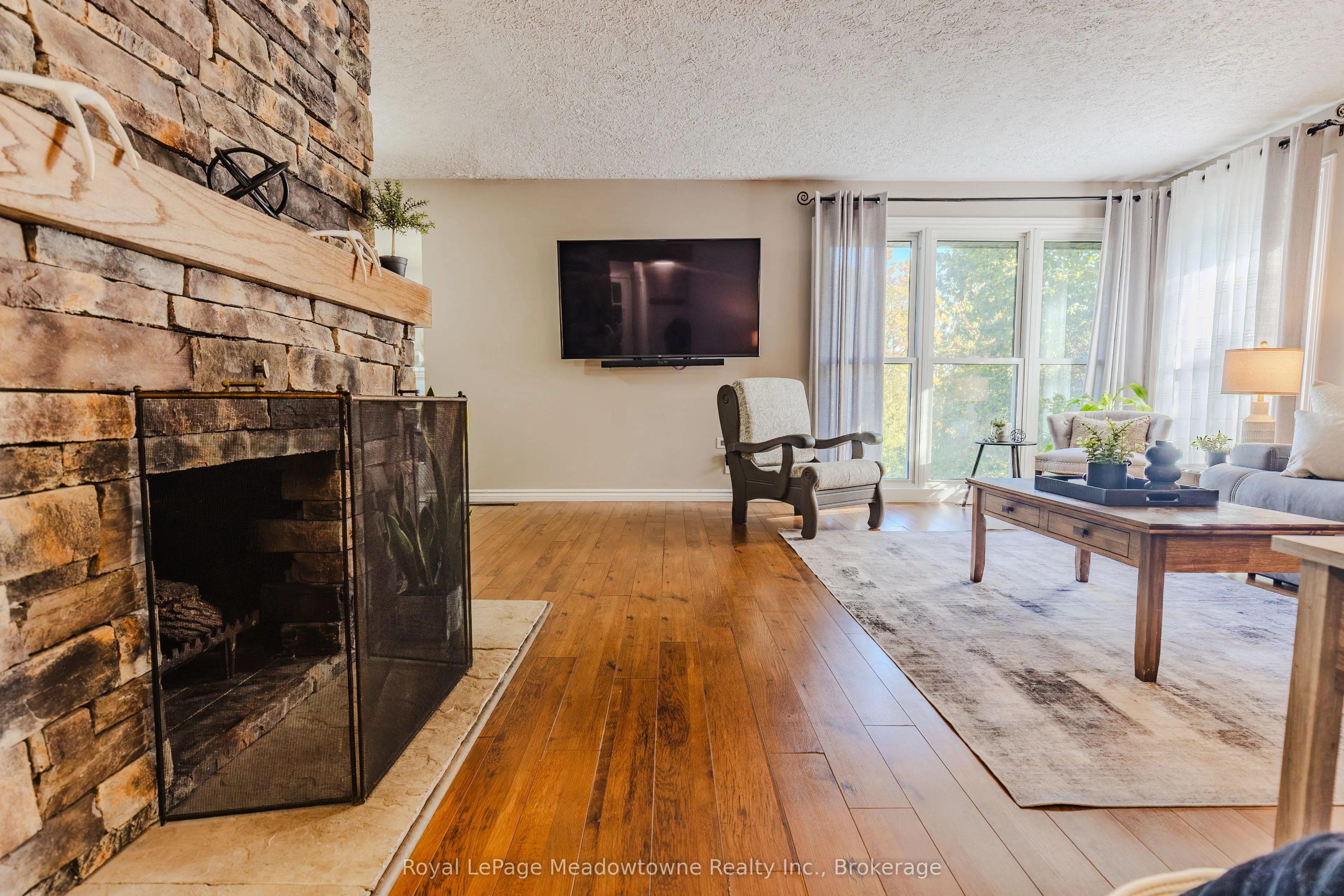 2632 Lakefield Road