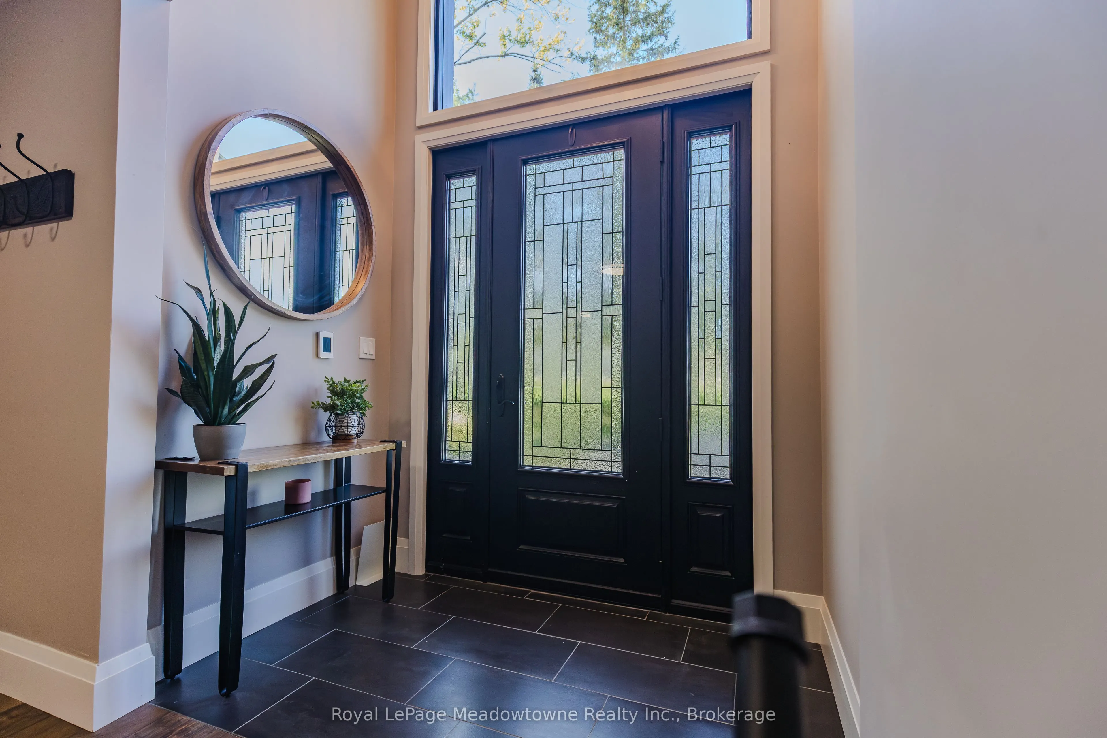 2632 Lakefield Road