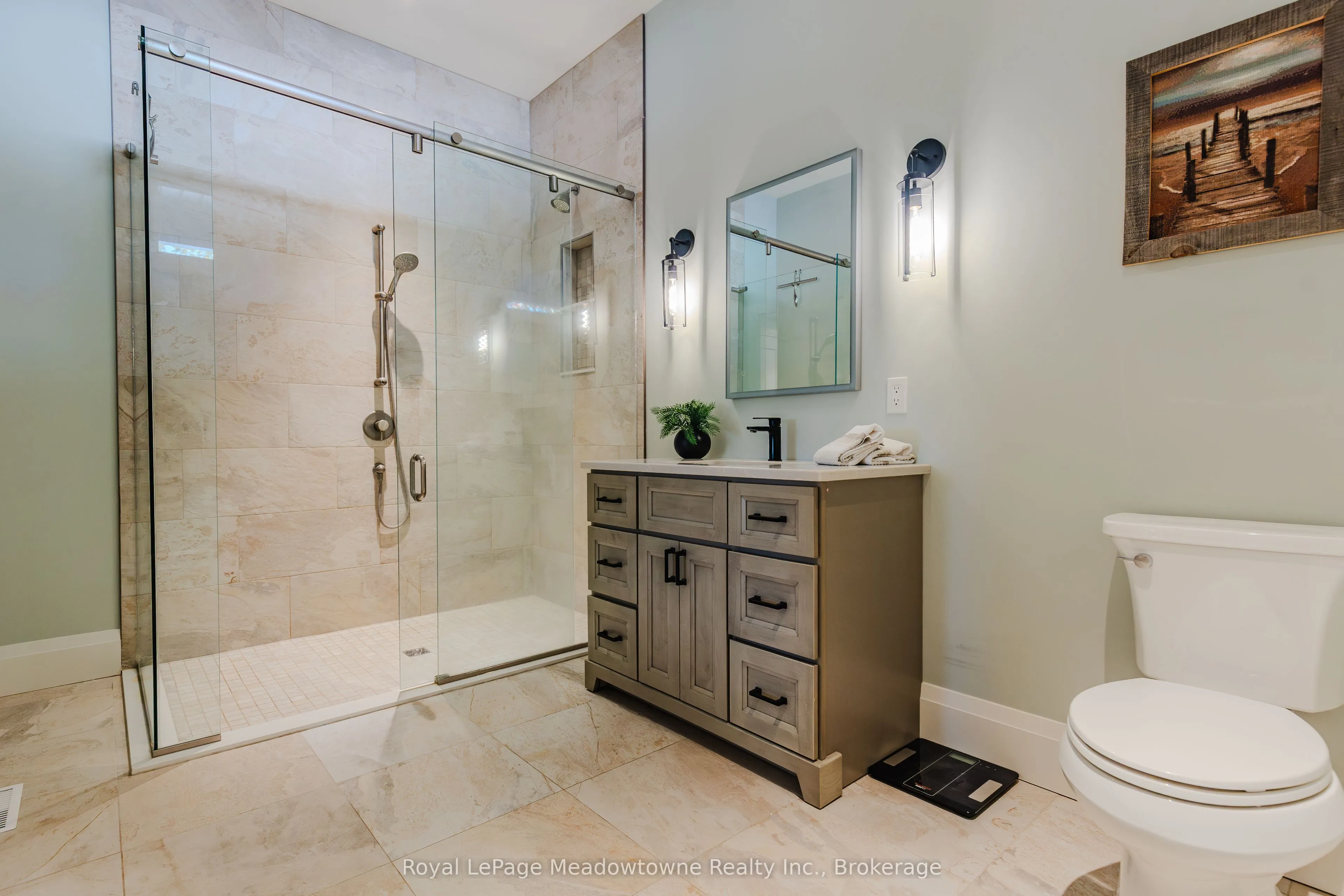 2632 Lakefield Road