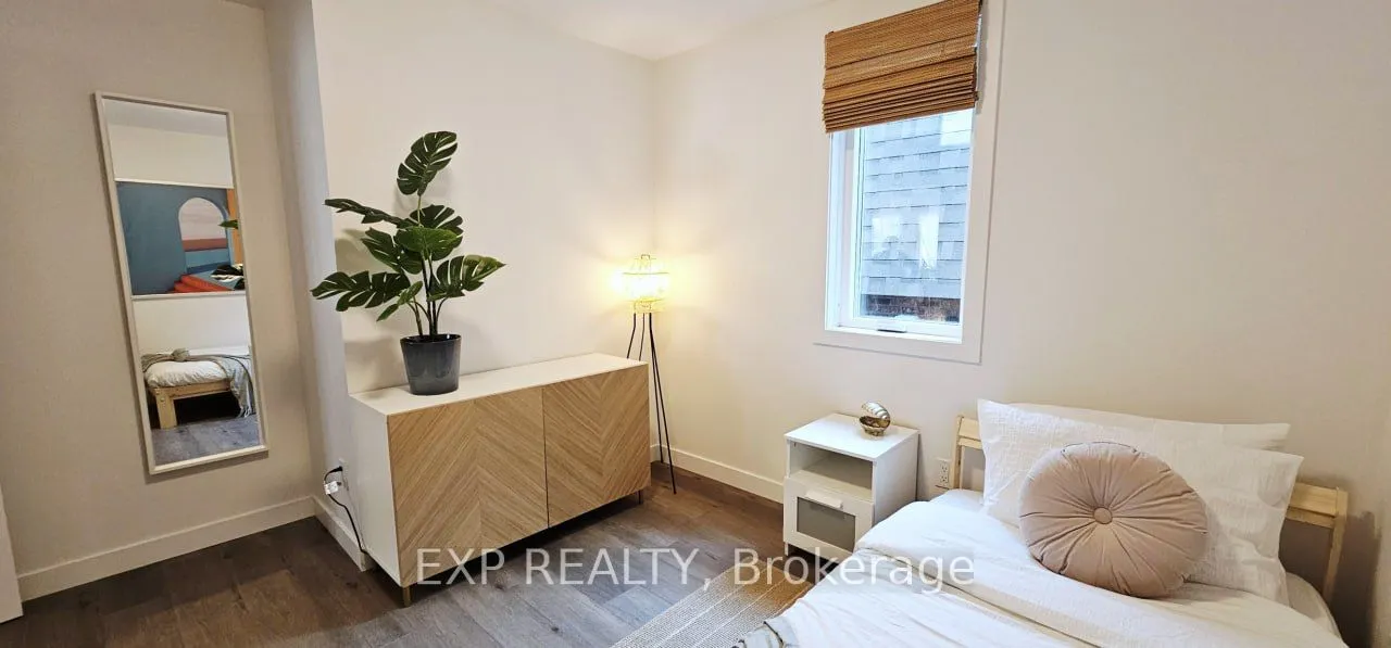216 Mcarthur Avenue, #102