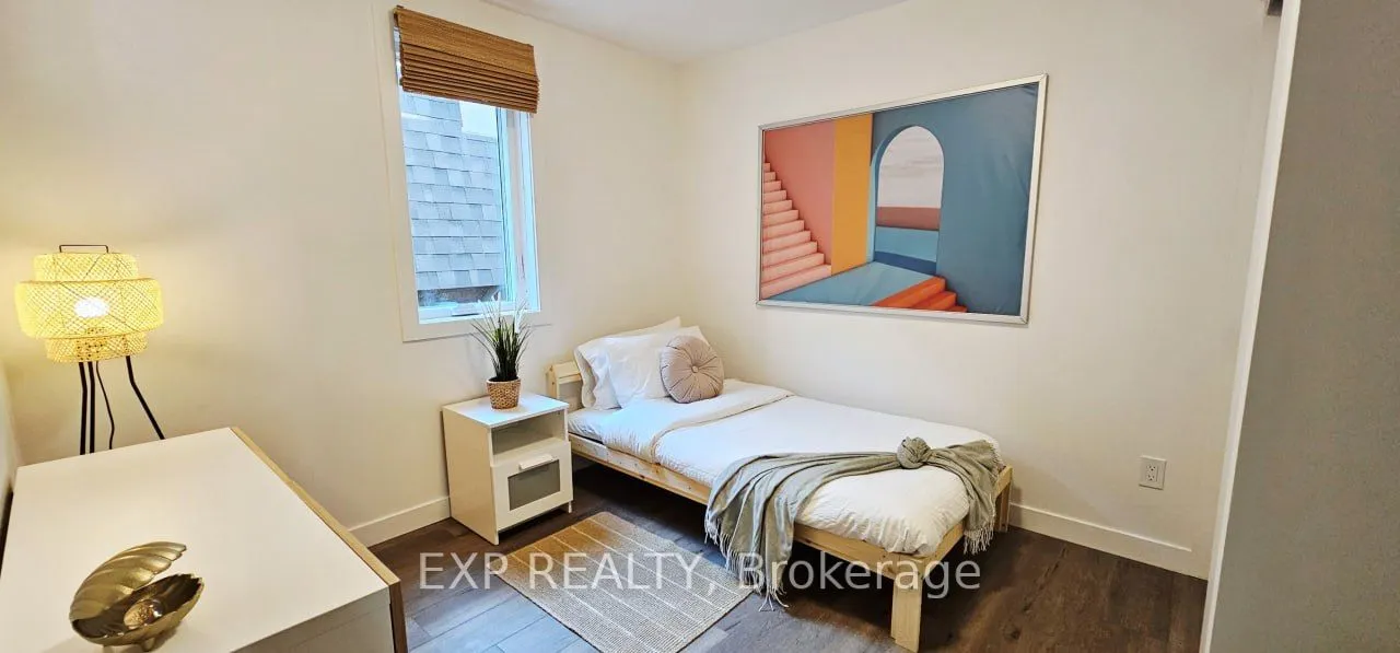 216 Mcarthur Avenue, #102