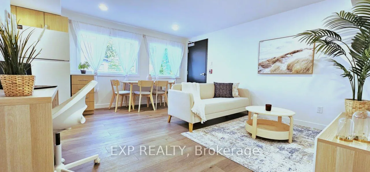 216 Mcarthur Avenue, #102