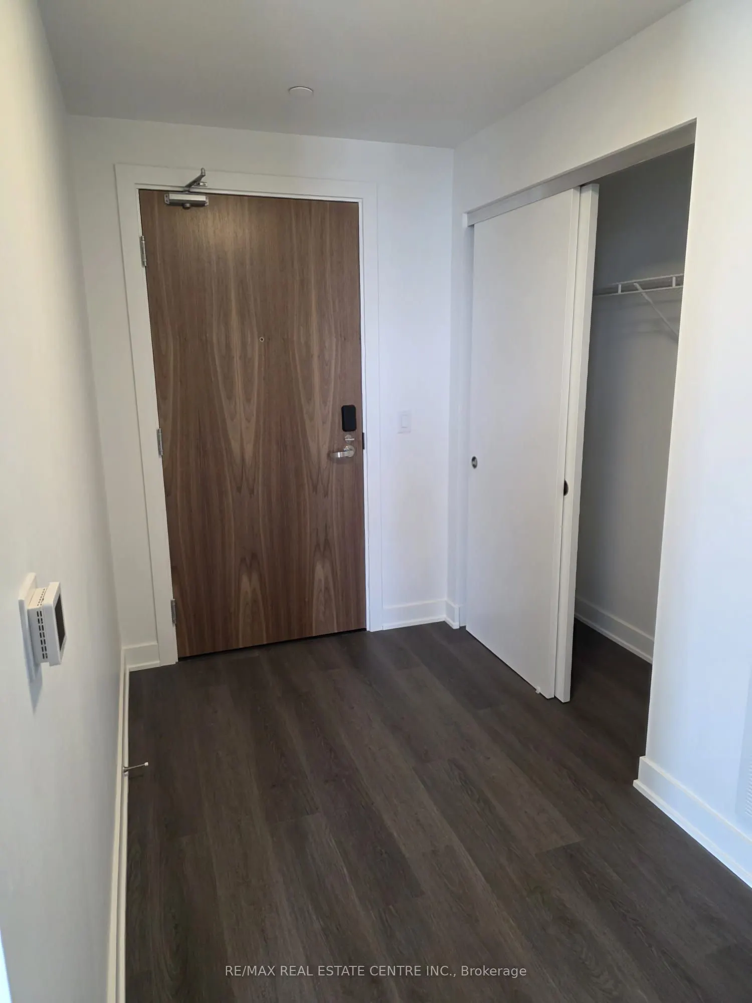 25 Wellington Street S, #1212