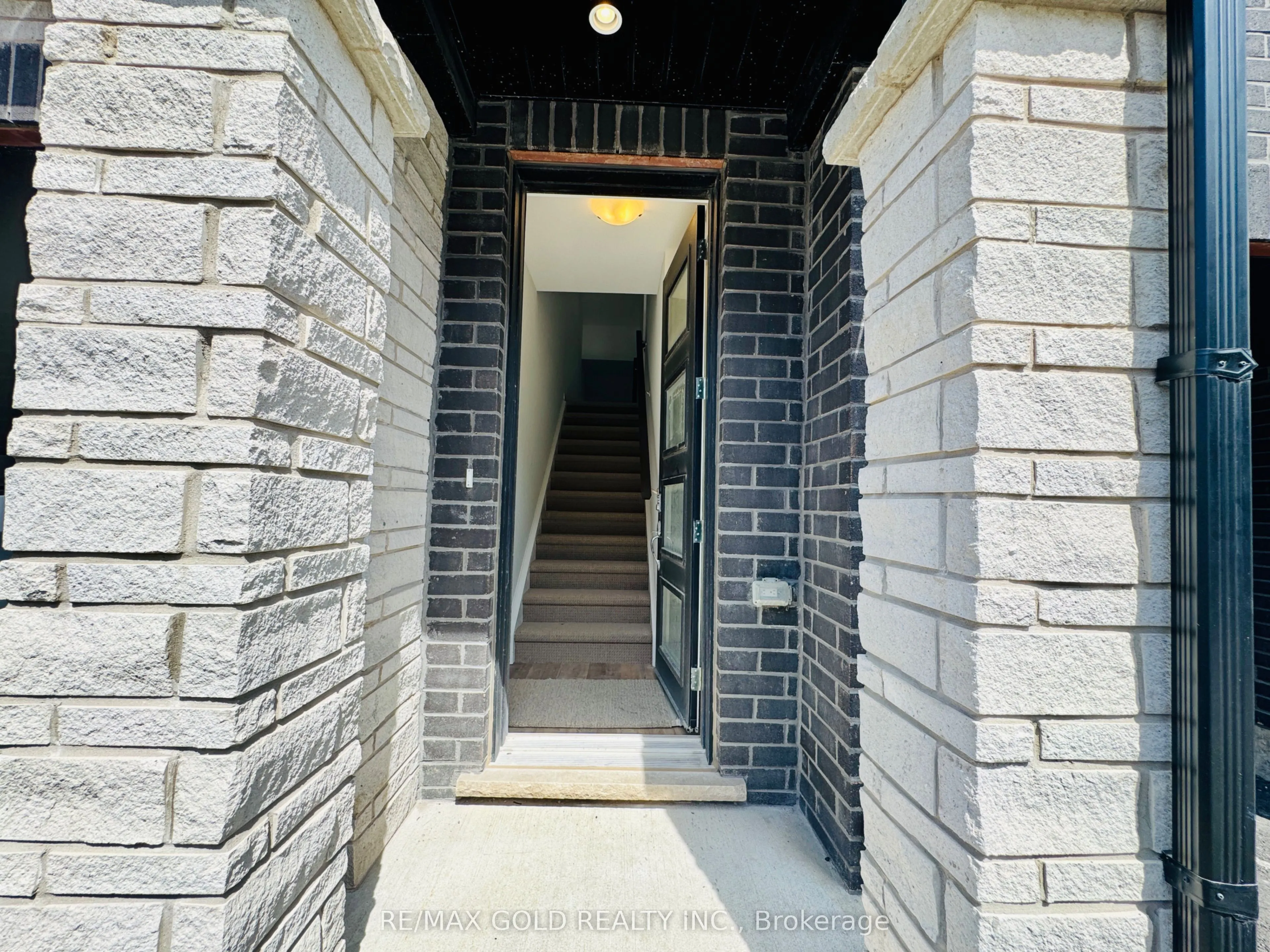 155 Equestrian Way, #114
