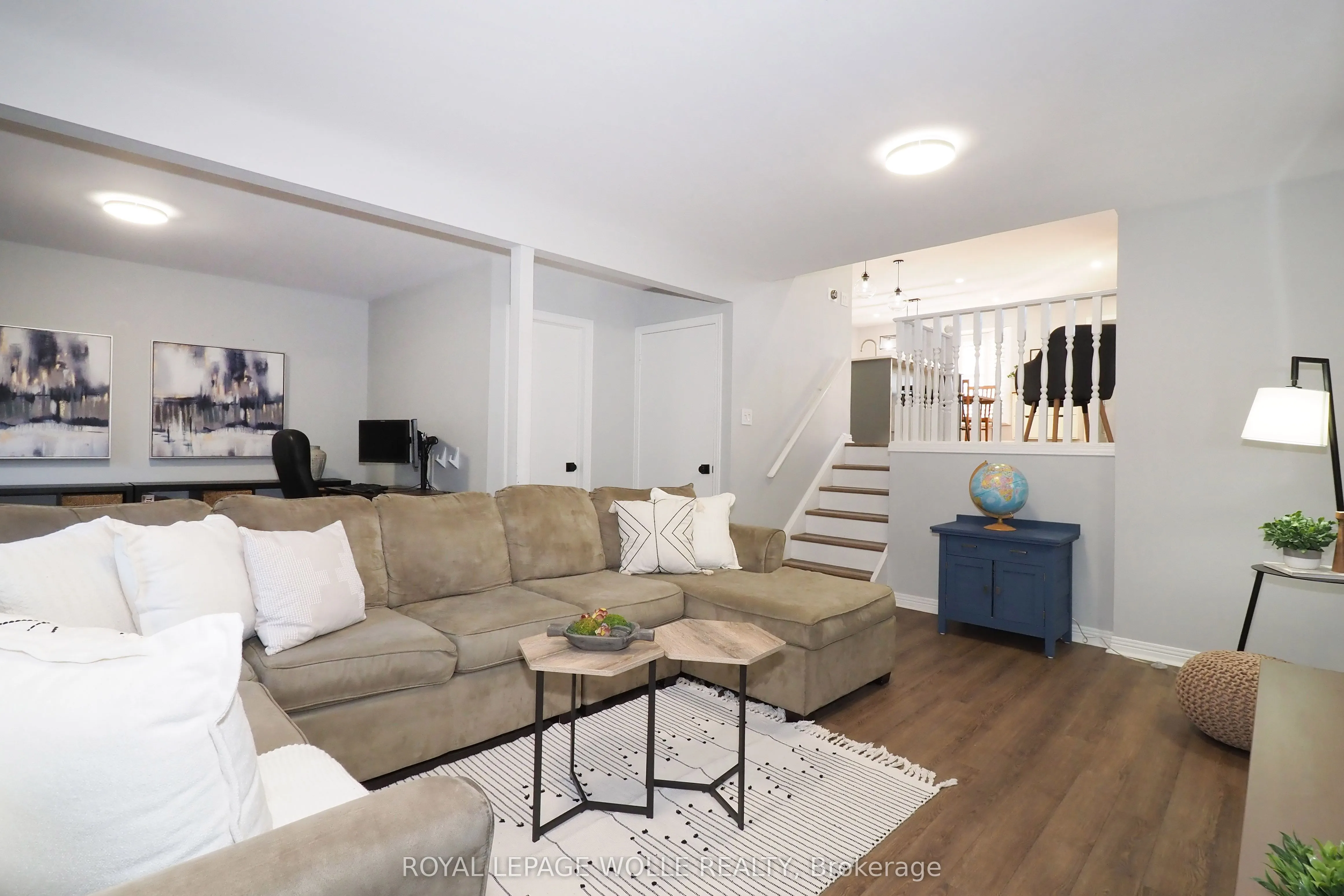 7 Caprice Court