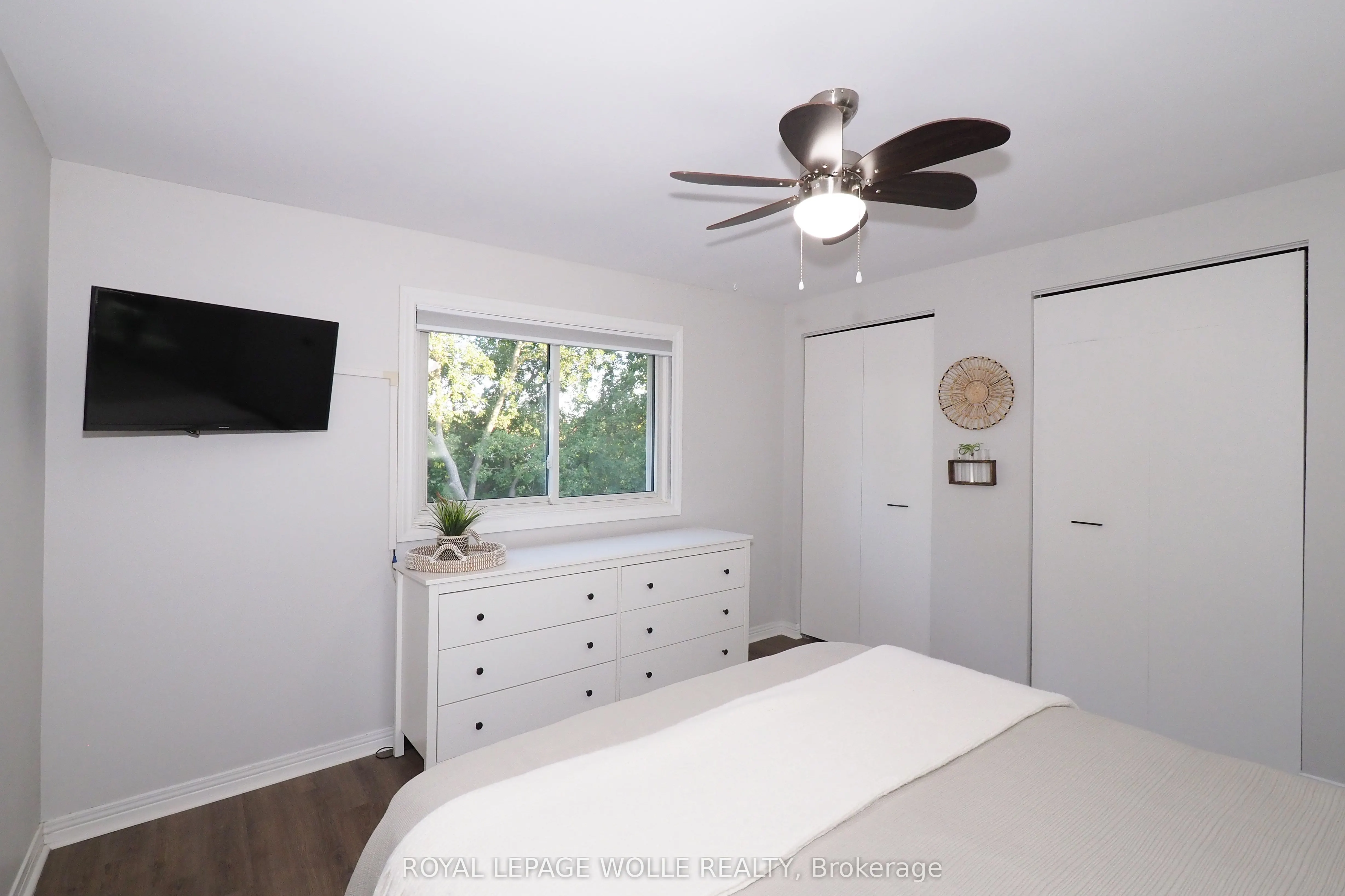 7 Caprice Court