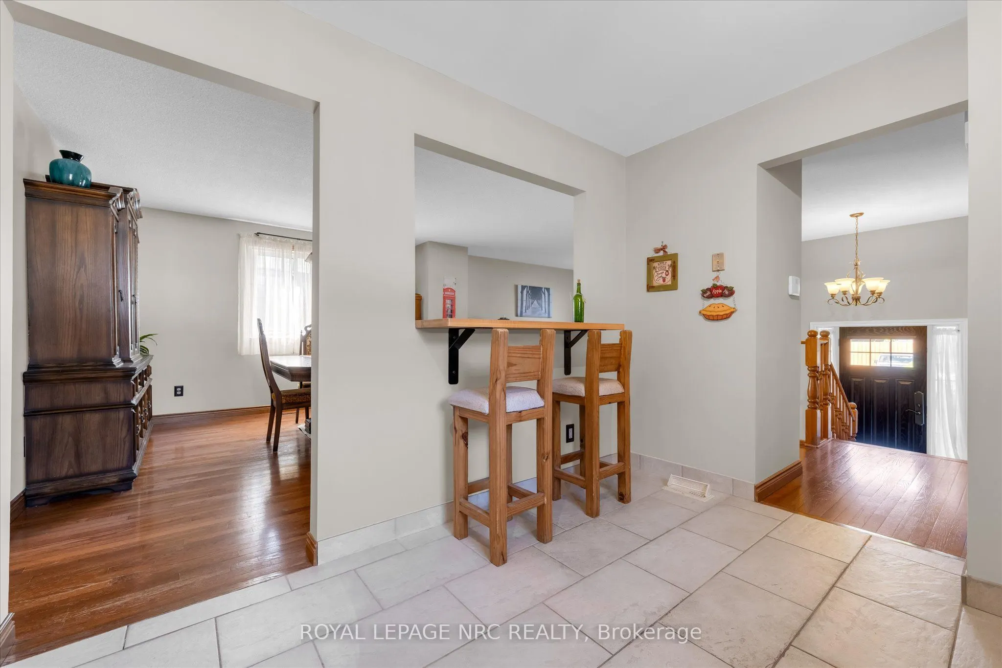 7820 Oriole Drive