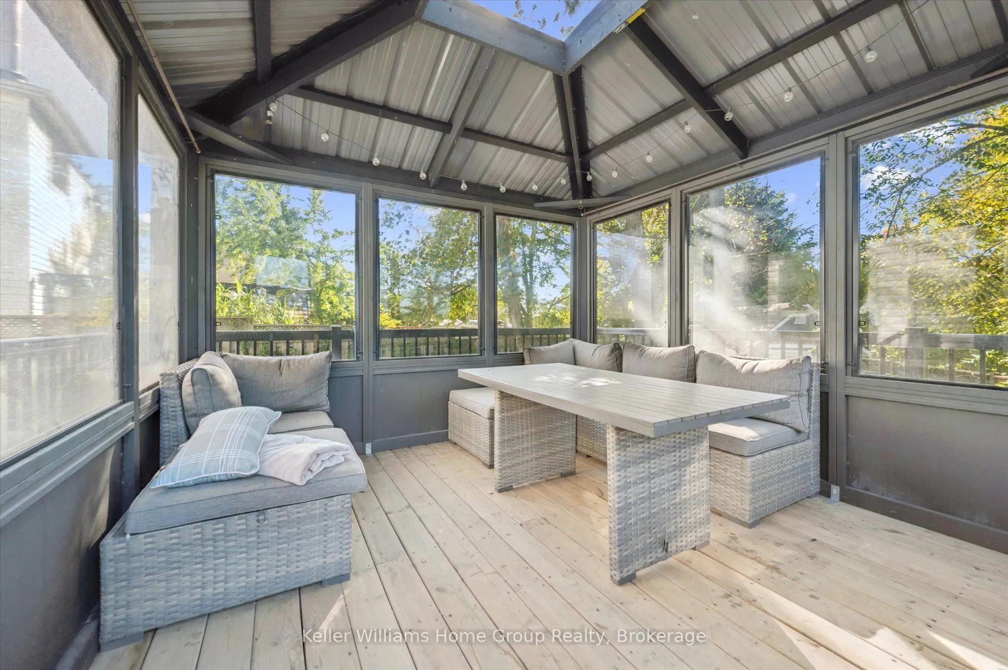 765 Woodhill Drive