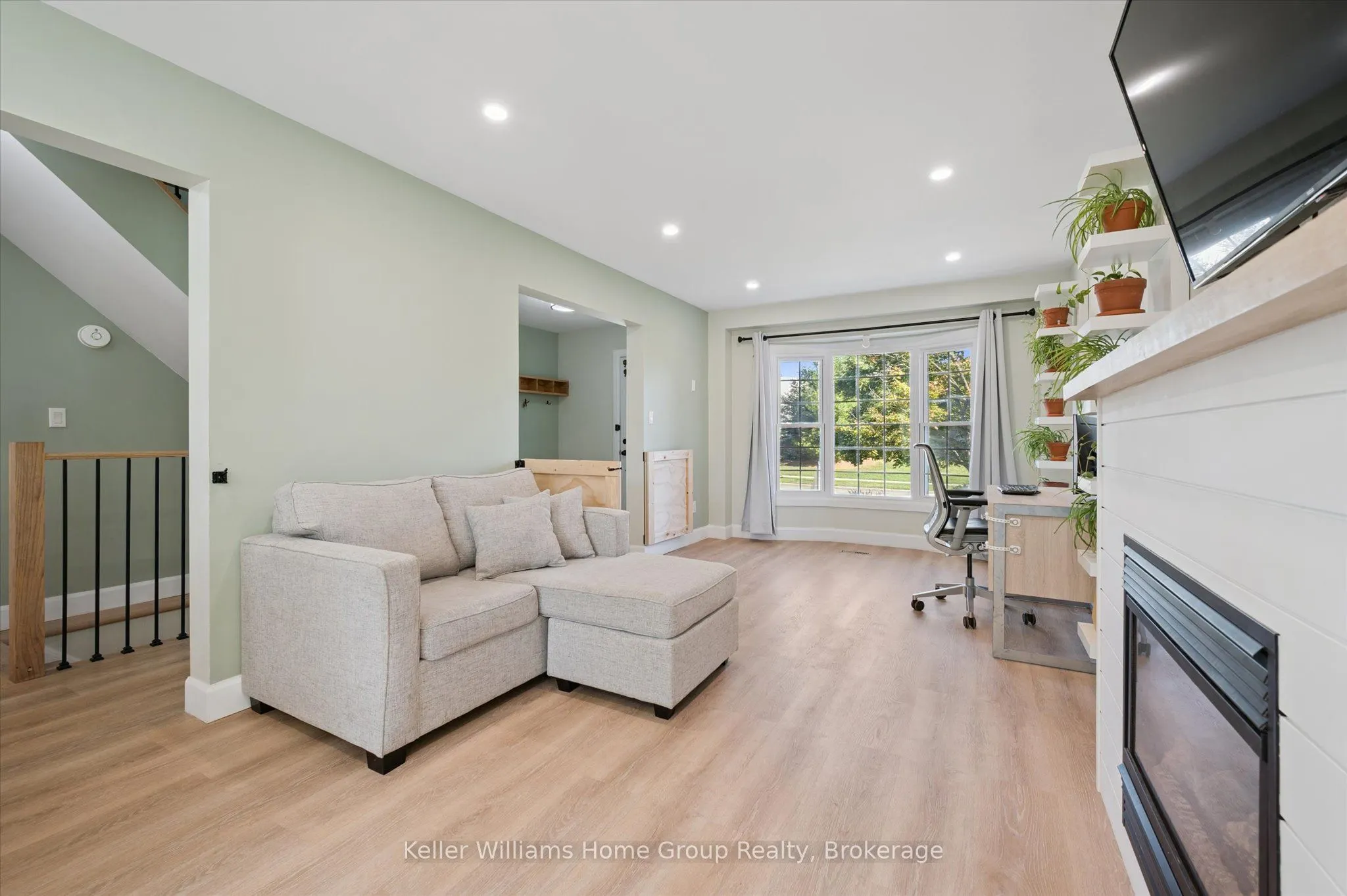 765 Woodhill Drive
