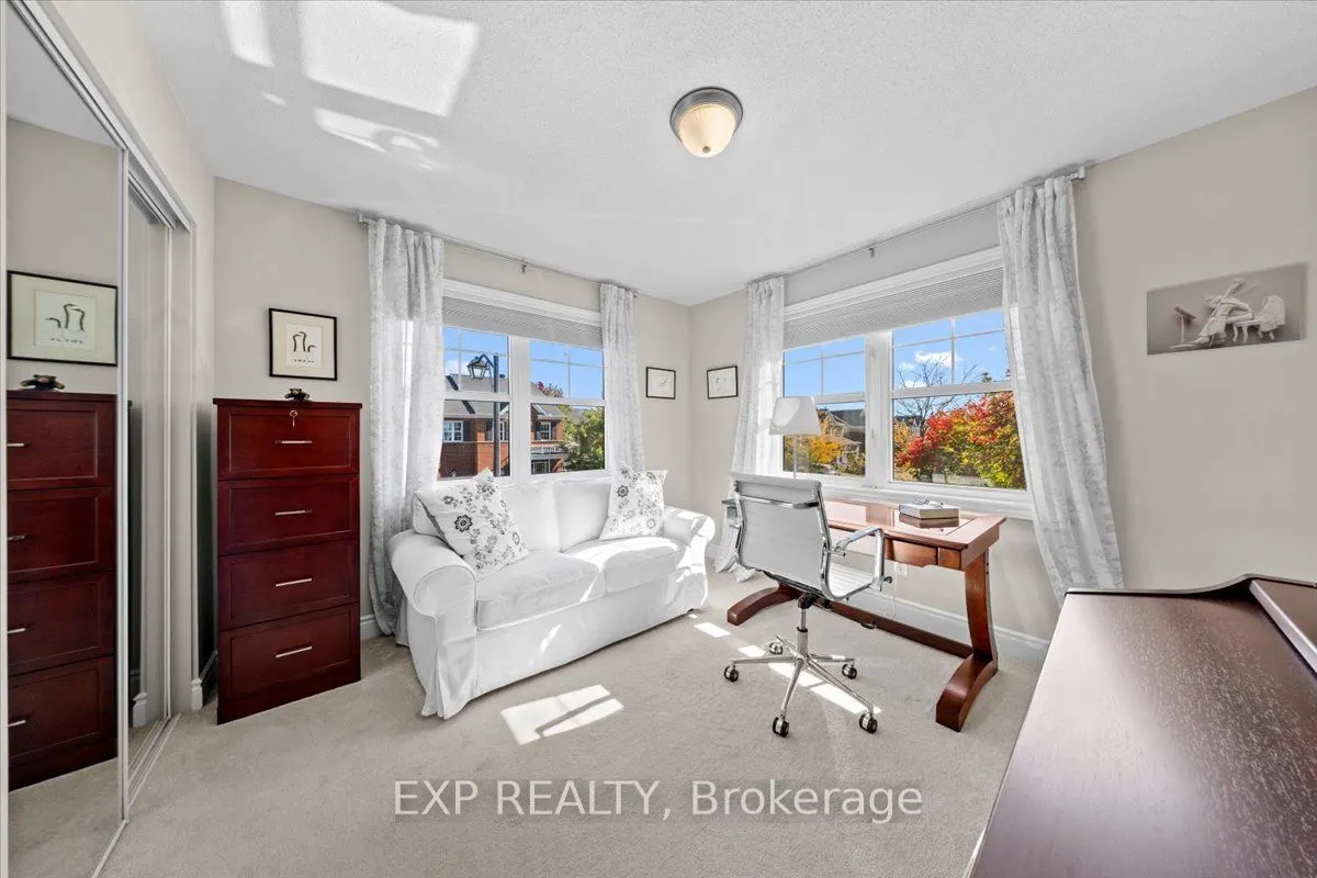 33 Solaris Drive