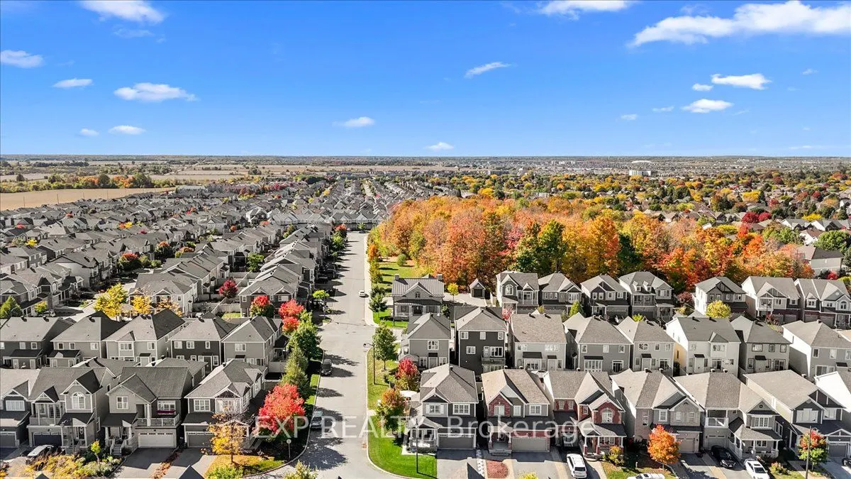 33 Solaris Drive