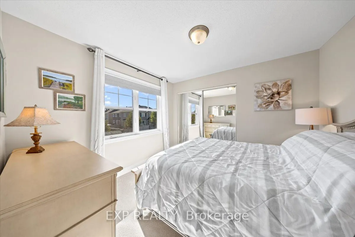 33 Solaris Drive