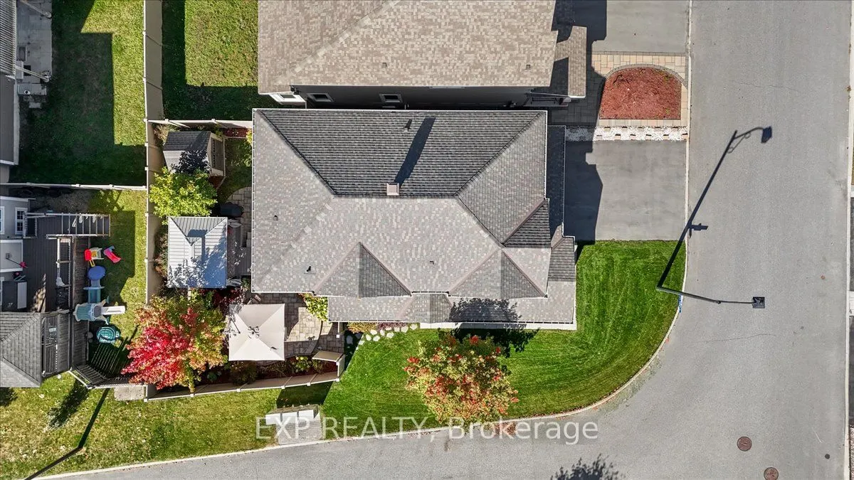 33 Solaris Drive