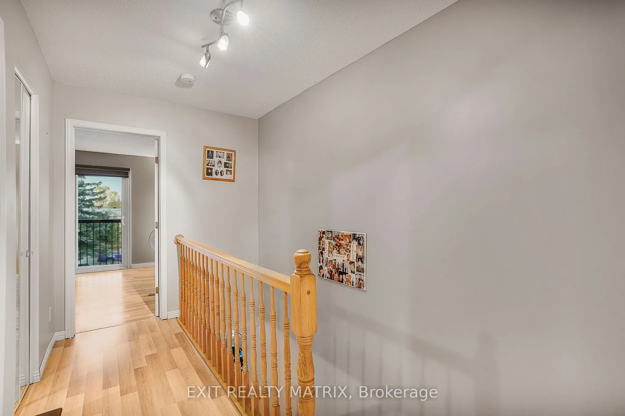 712 Nelson Street W