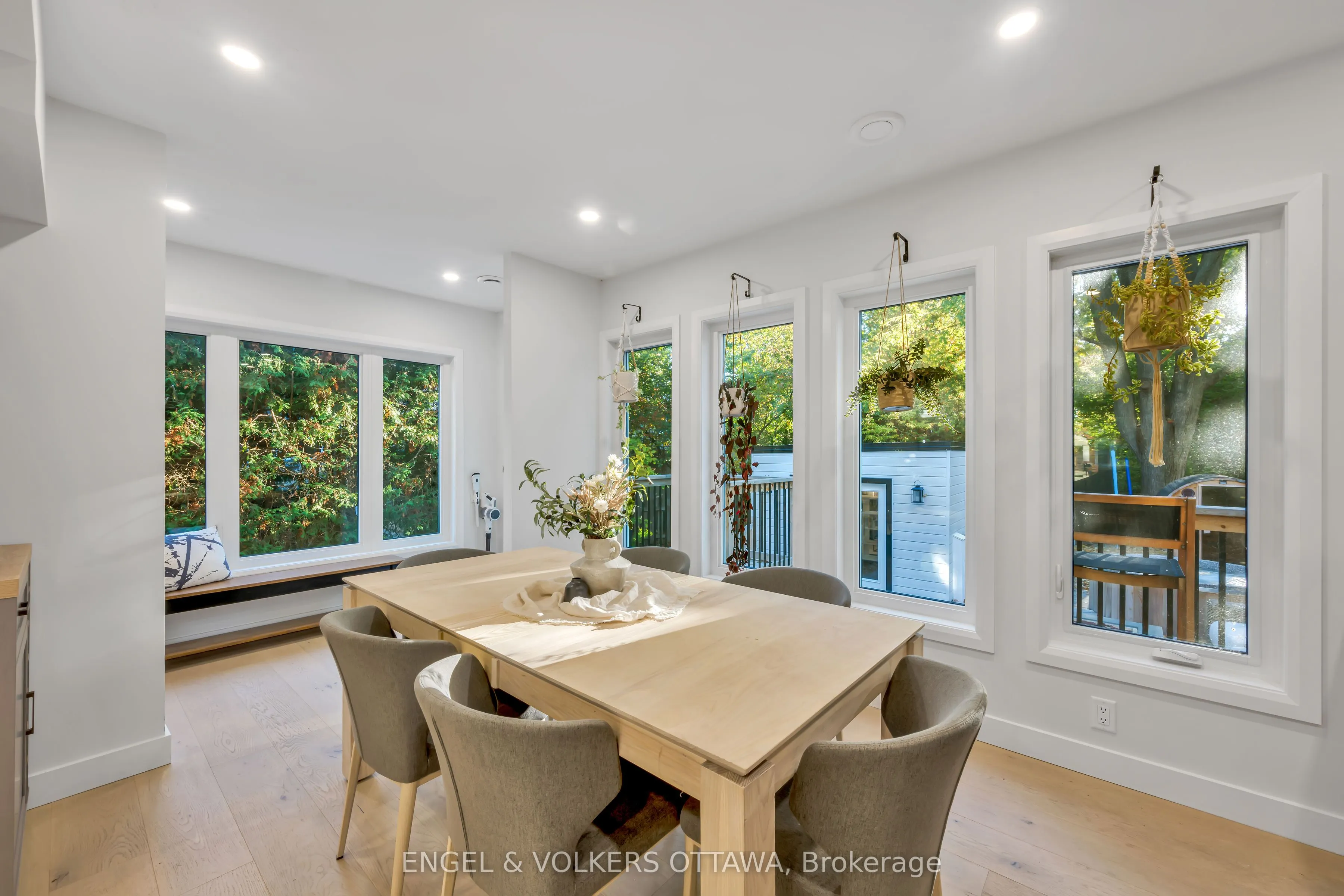 22 Harvard Avenue