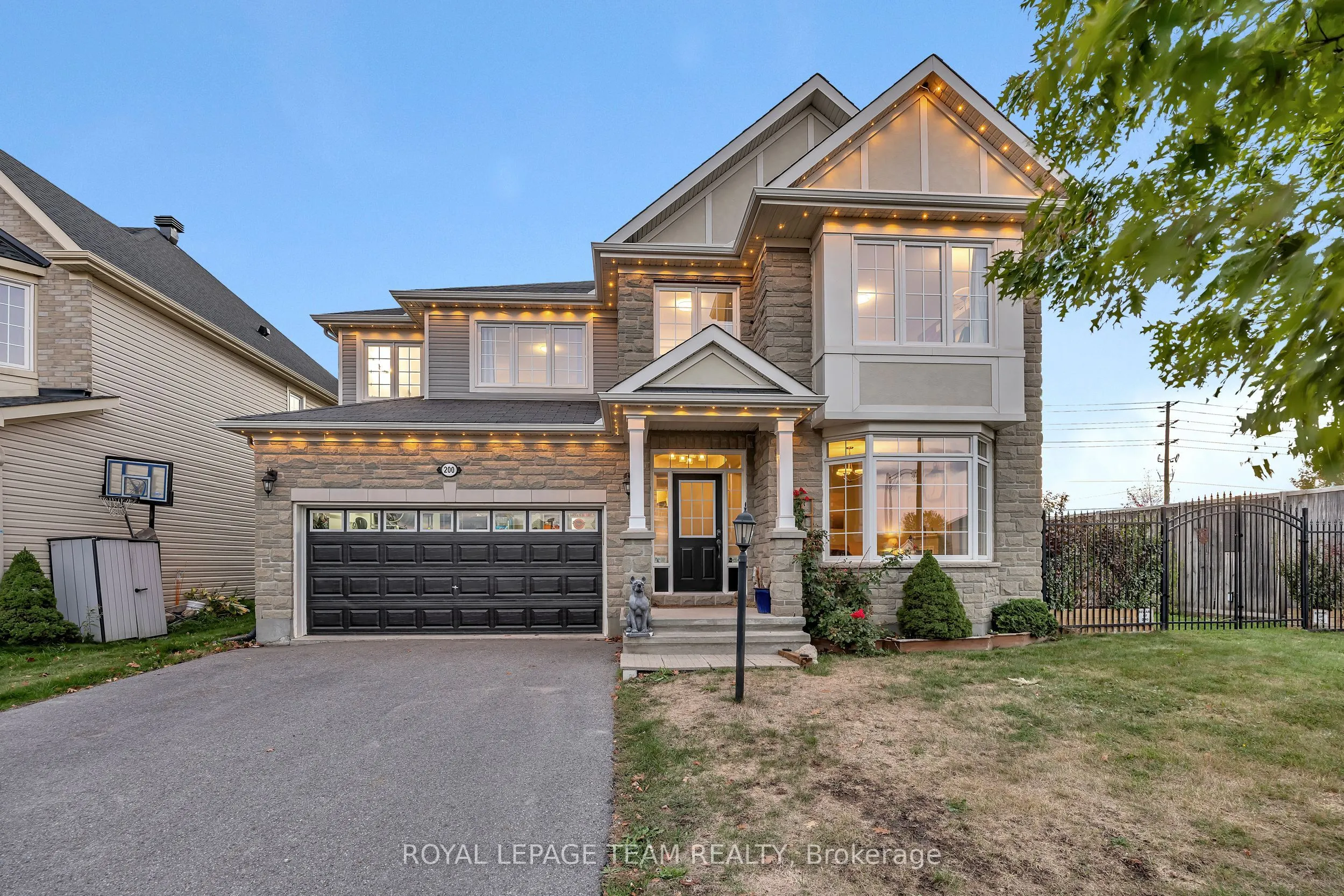 200 Kinloch Court