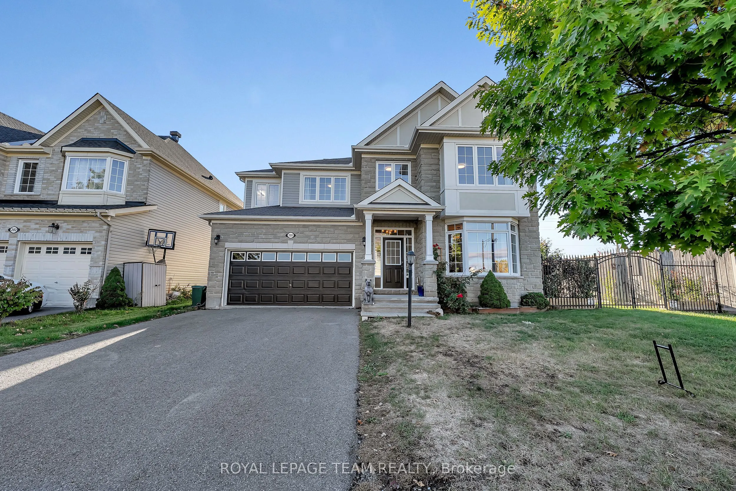 200 Kinloch Court