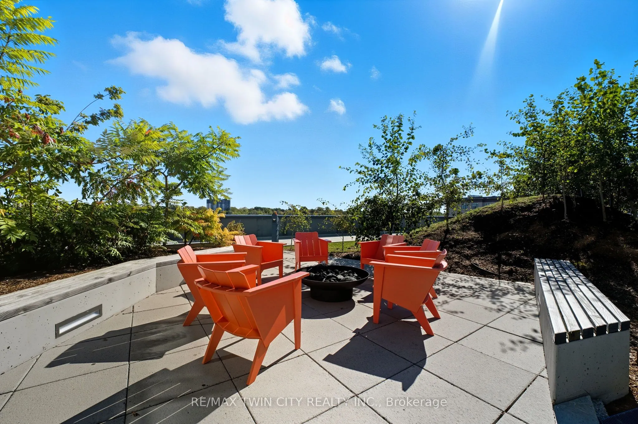 15 Glebe Street, #1410