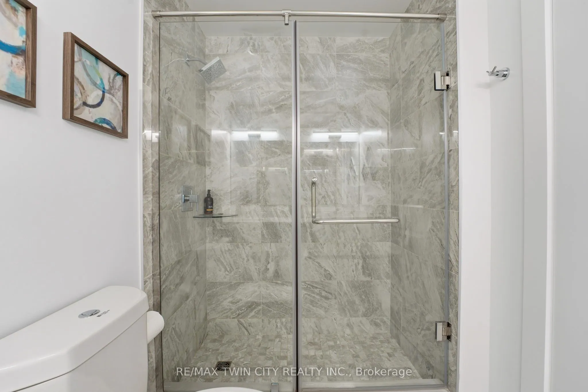 15 Glebe Street, #1410