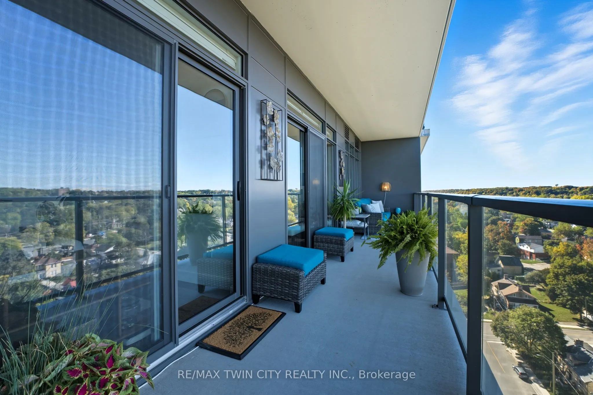 15 Glebe Street, #1410