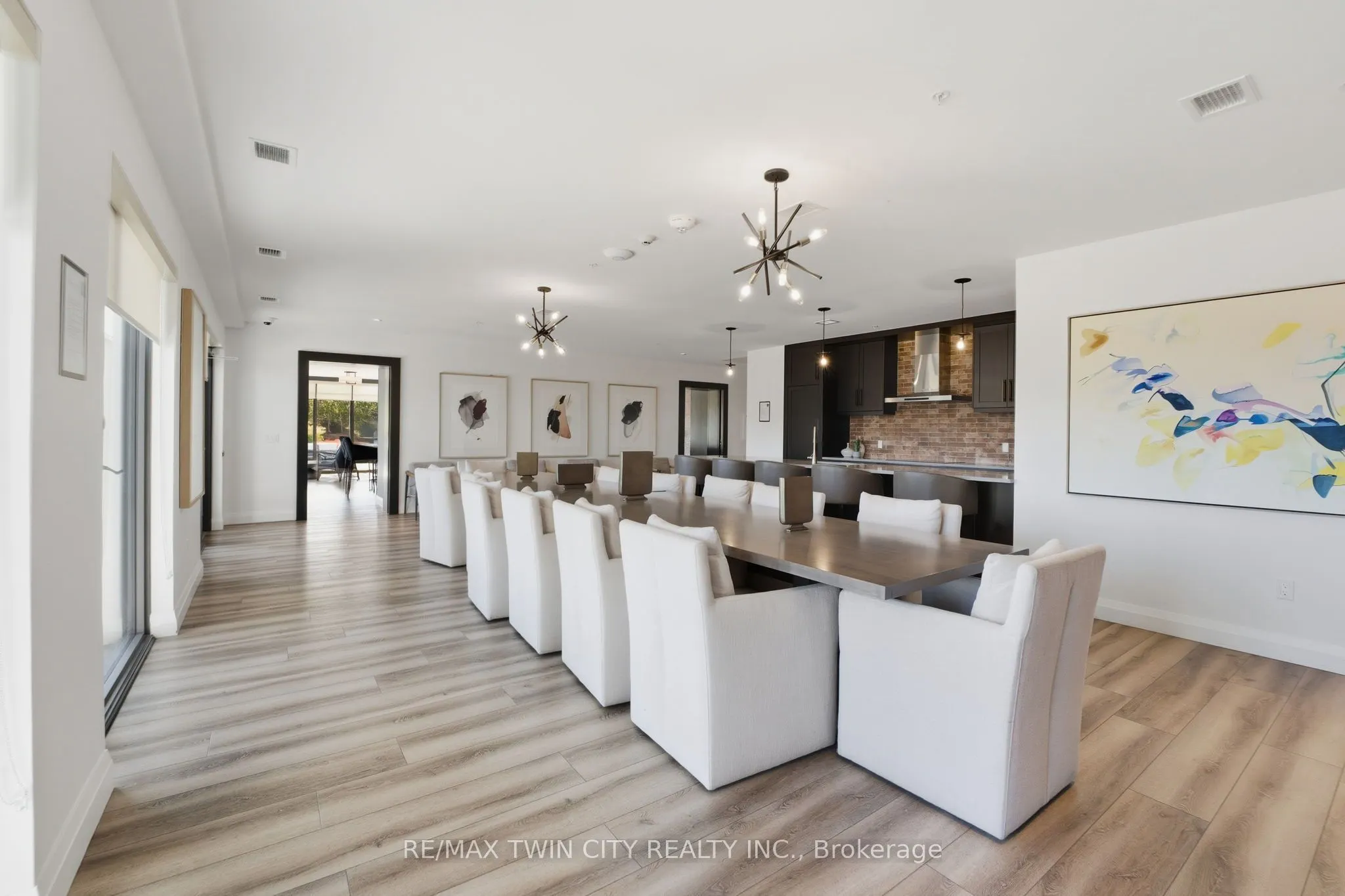 15 Glebe Street, #1410