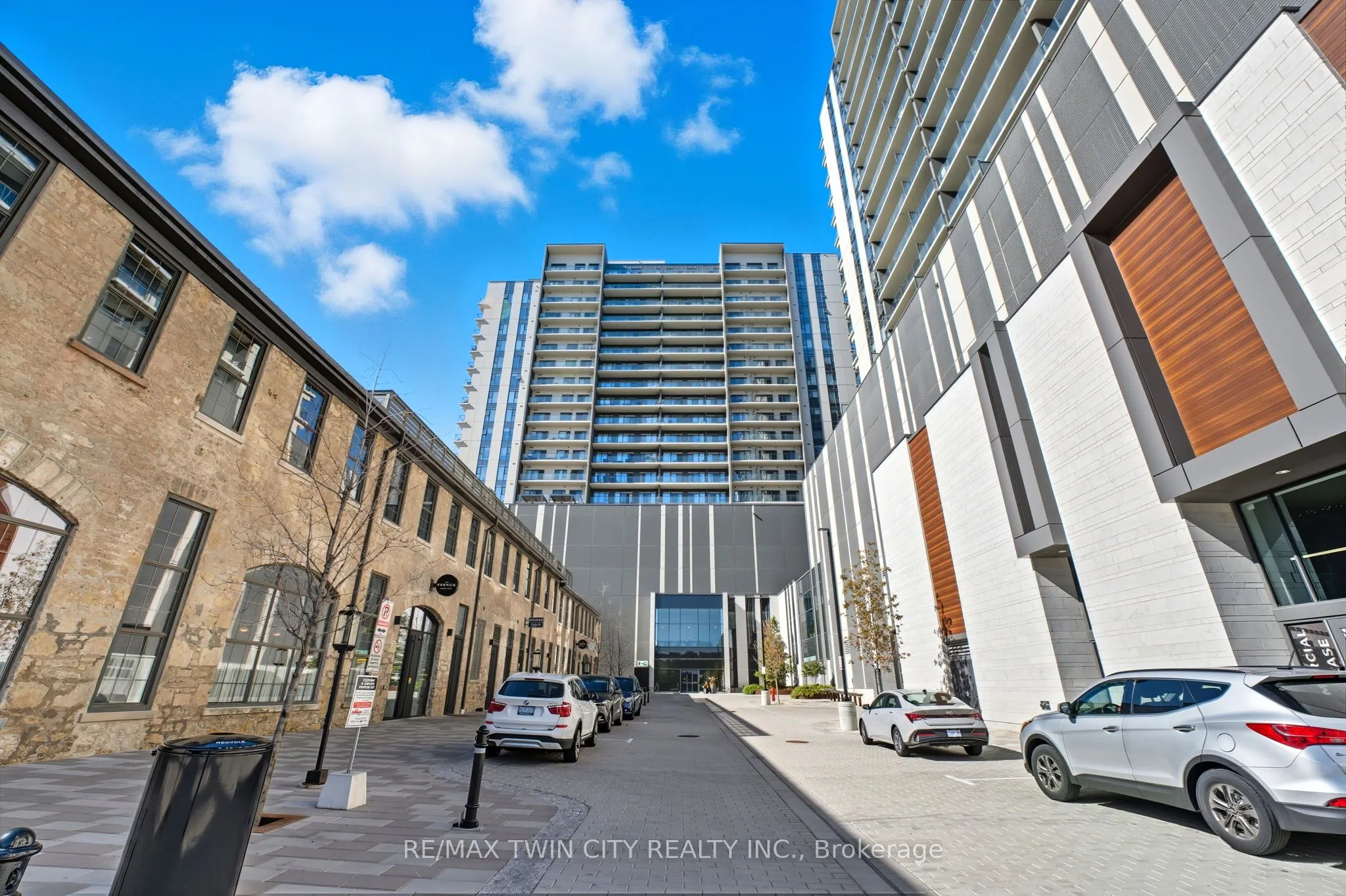 15 Glebe Street, #1410