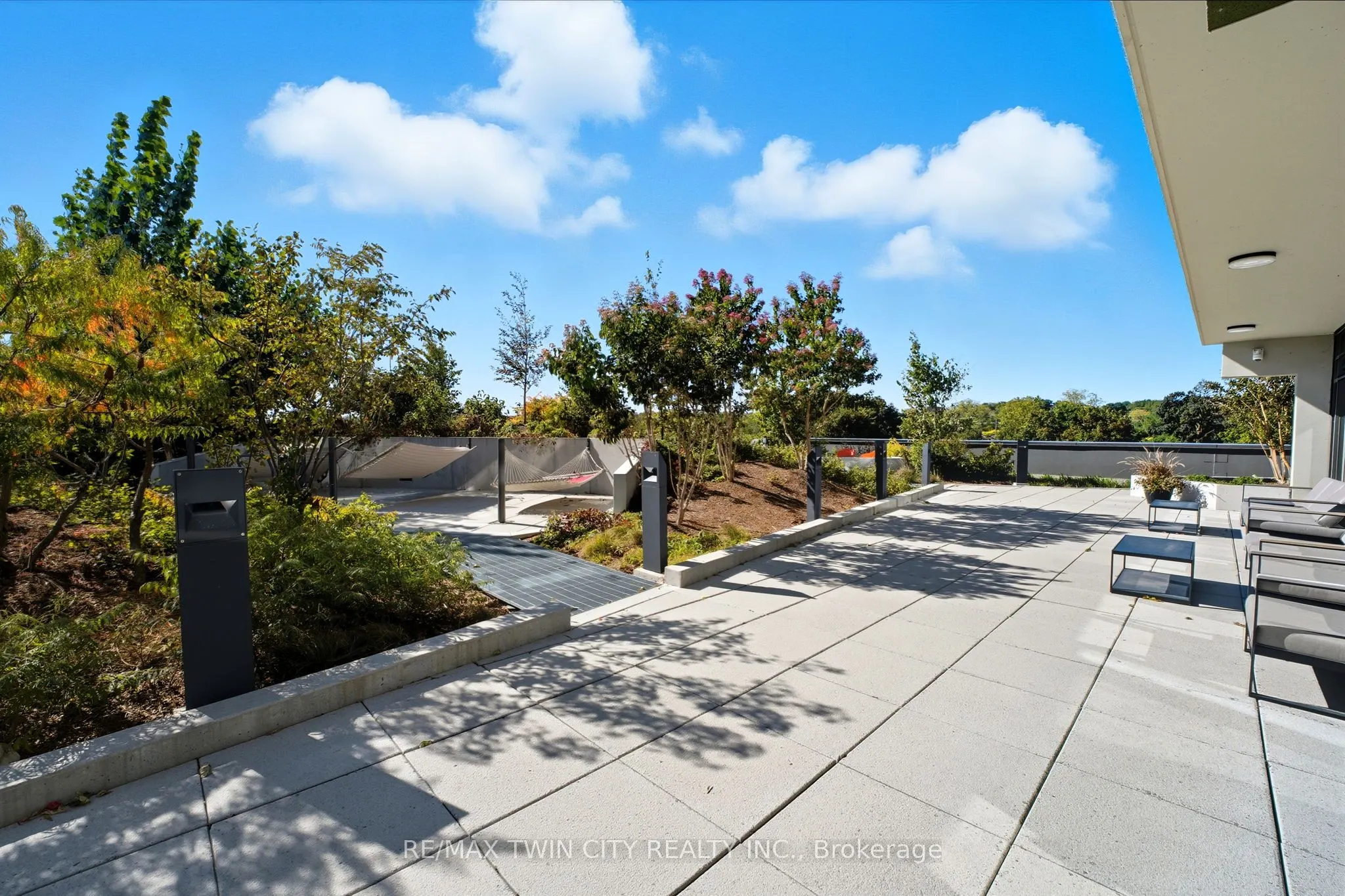 15 Glebe Street, #1410