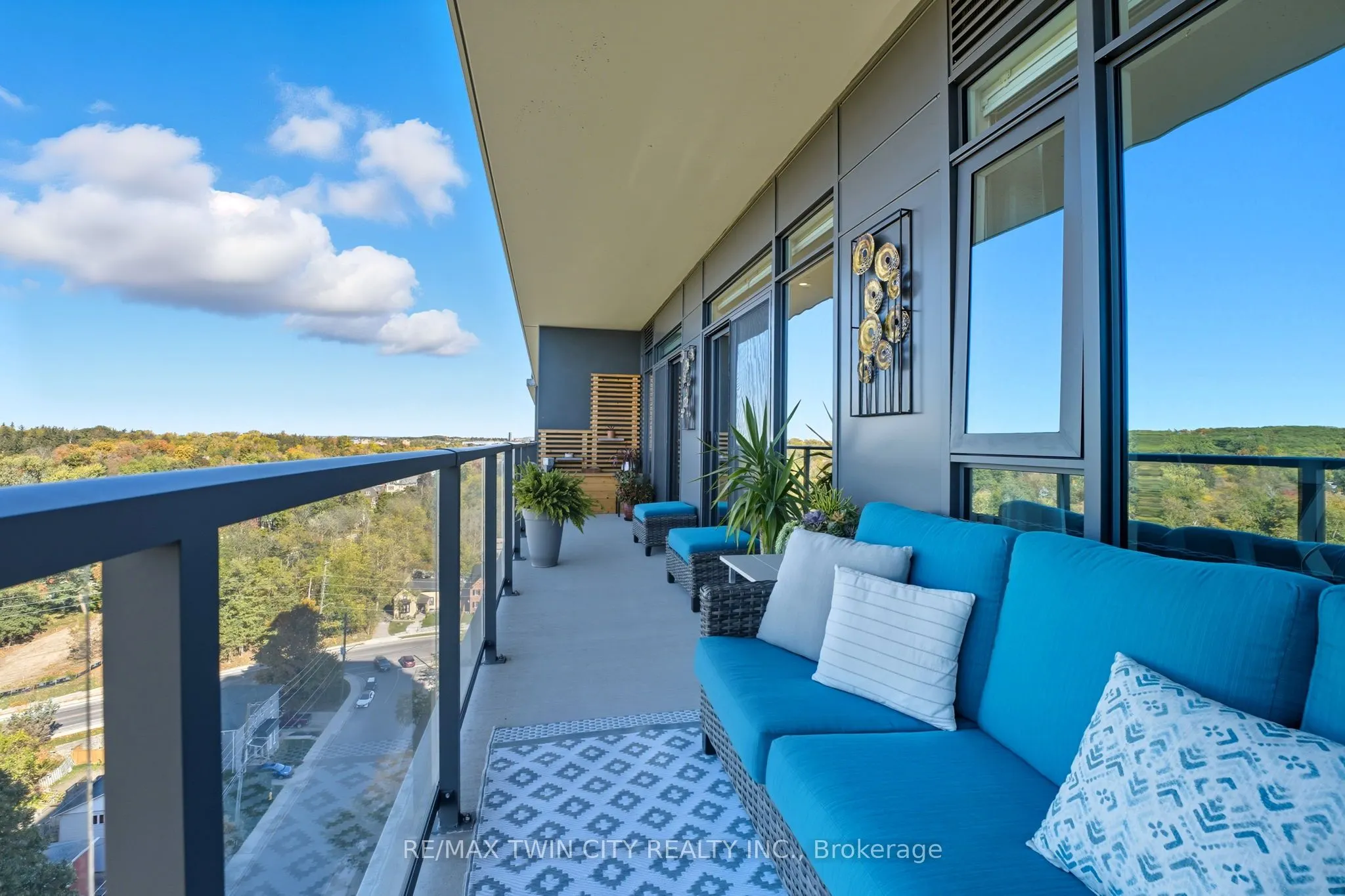 15 Glebe Street, #1410